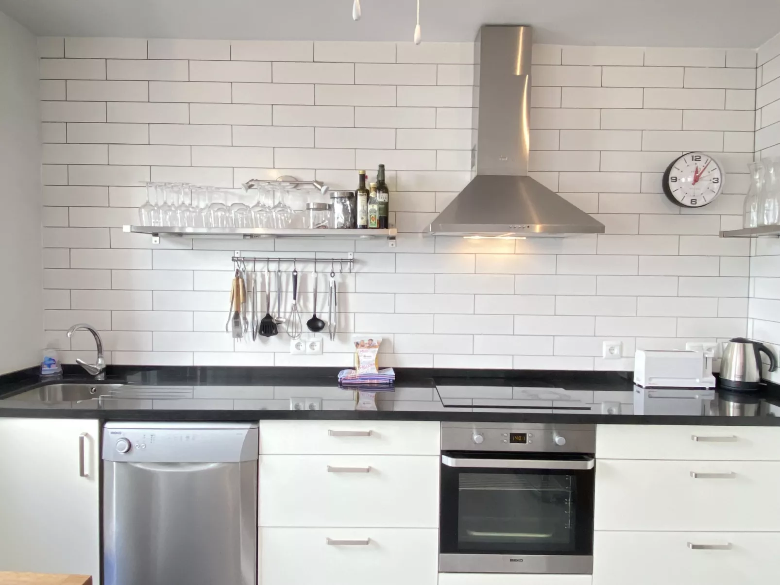 Casa San Juan 13 Centro by Casasol - Binnen