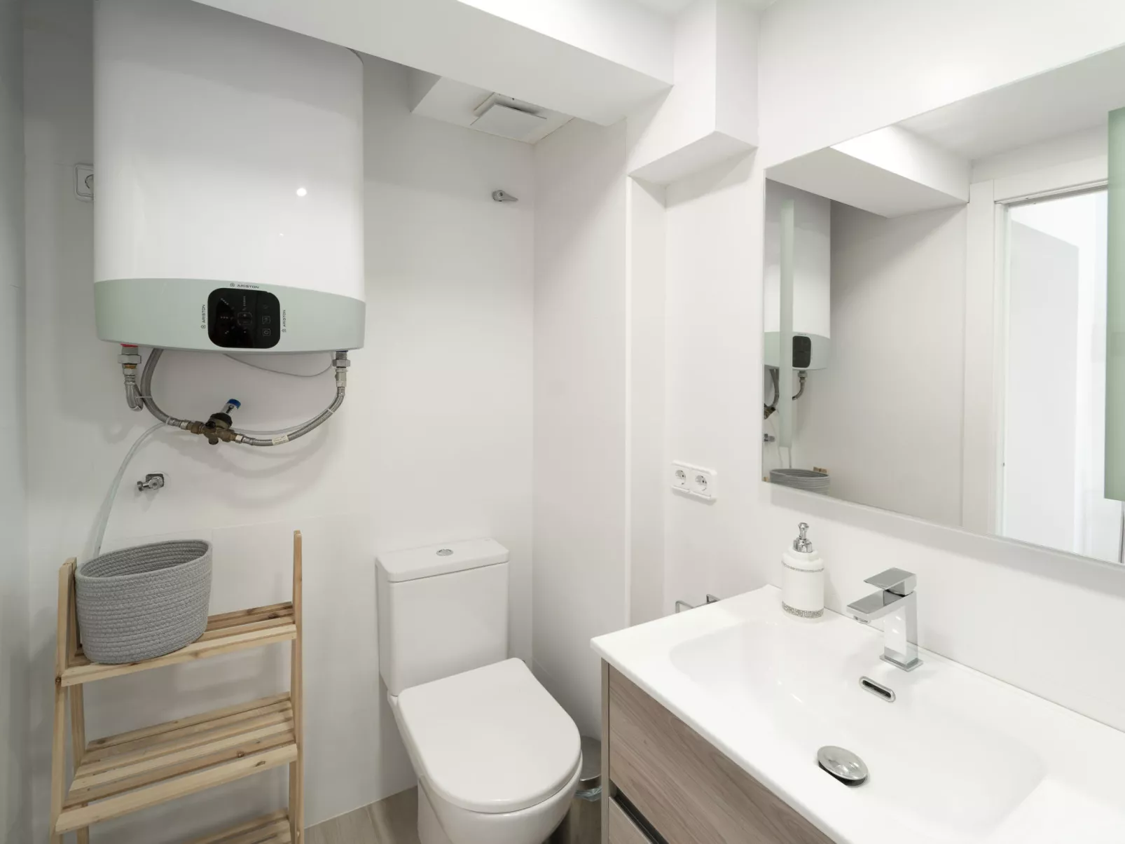 WELCS ESTUDIO 131 EMP cerca del mar - Binnen