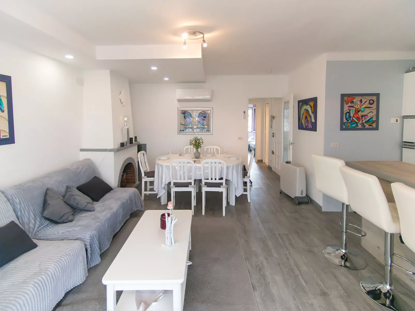 WELCS APARTAMENTO 244 EMP con terraza con vista - Binnen