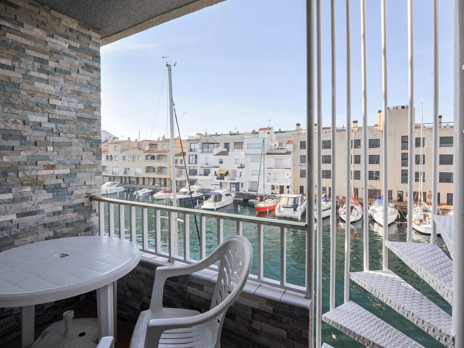 WELCS APARTAMENTO 118 EMP con vistas al canal - Buiten
