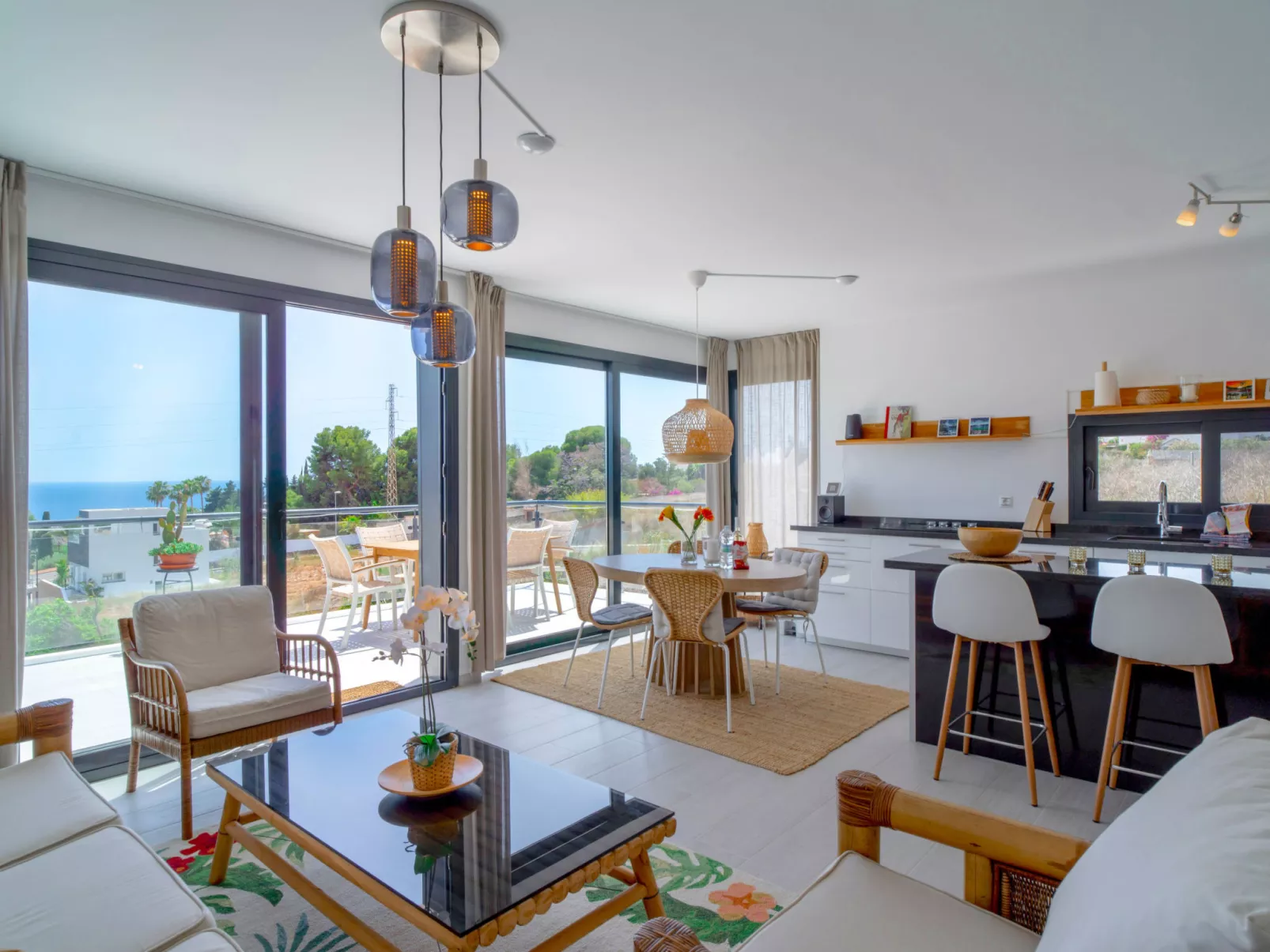 Villa Luxuria Private Pool by Casasol - Binnen