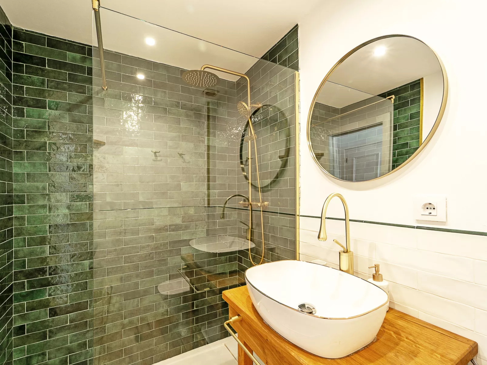 WELCS APARTAMENTO 143 EMP con vistas al canal - Binnen