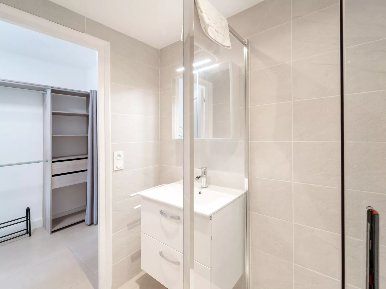 WELCS ESTUDIO 124 EMP con vistas al mar - Binnen