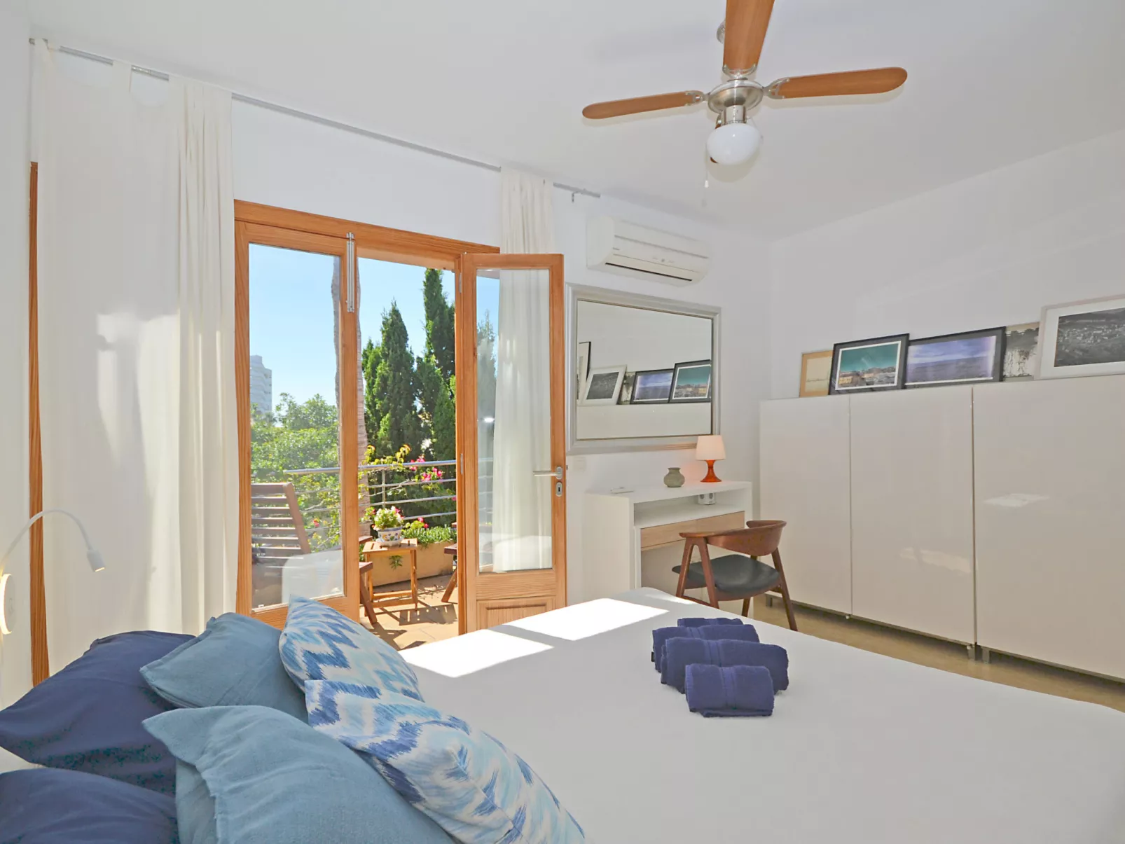 Amparo Luca - Binnen