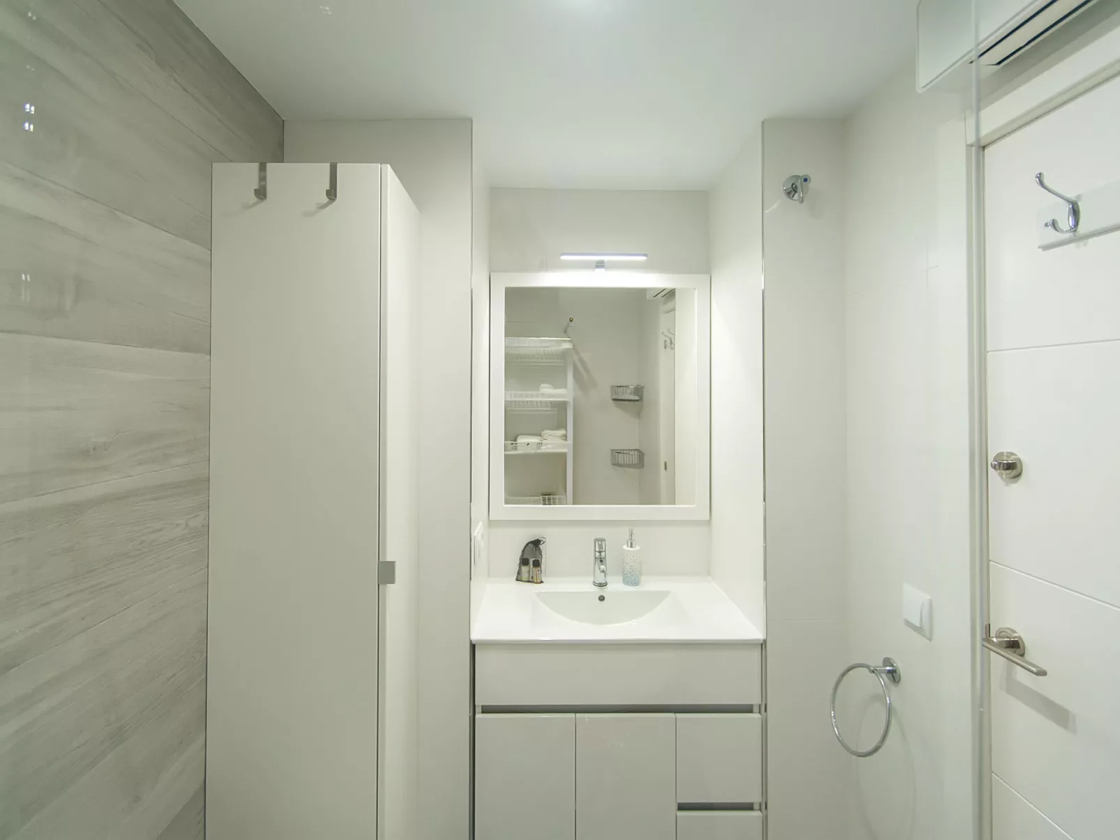 WELCS APARTAMENTO 264 EMP con vistas al canal - Binnen