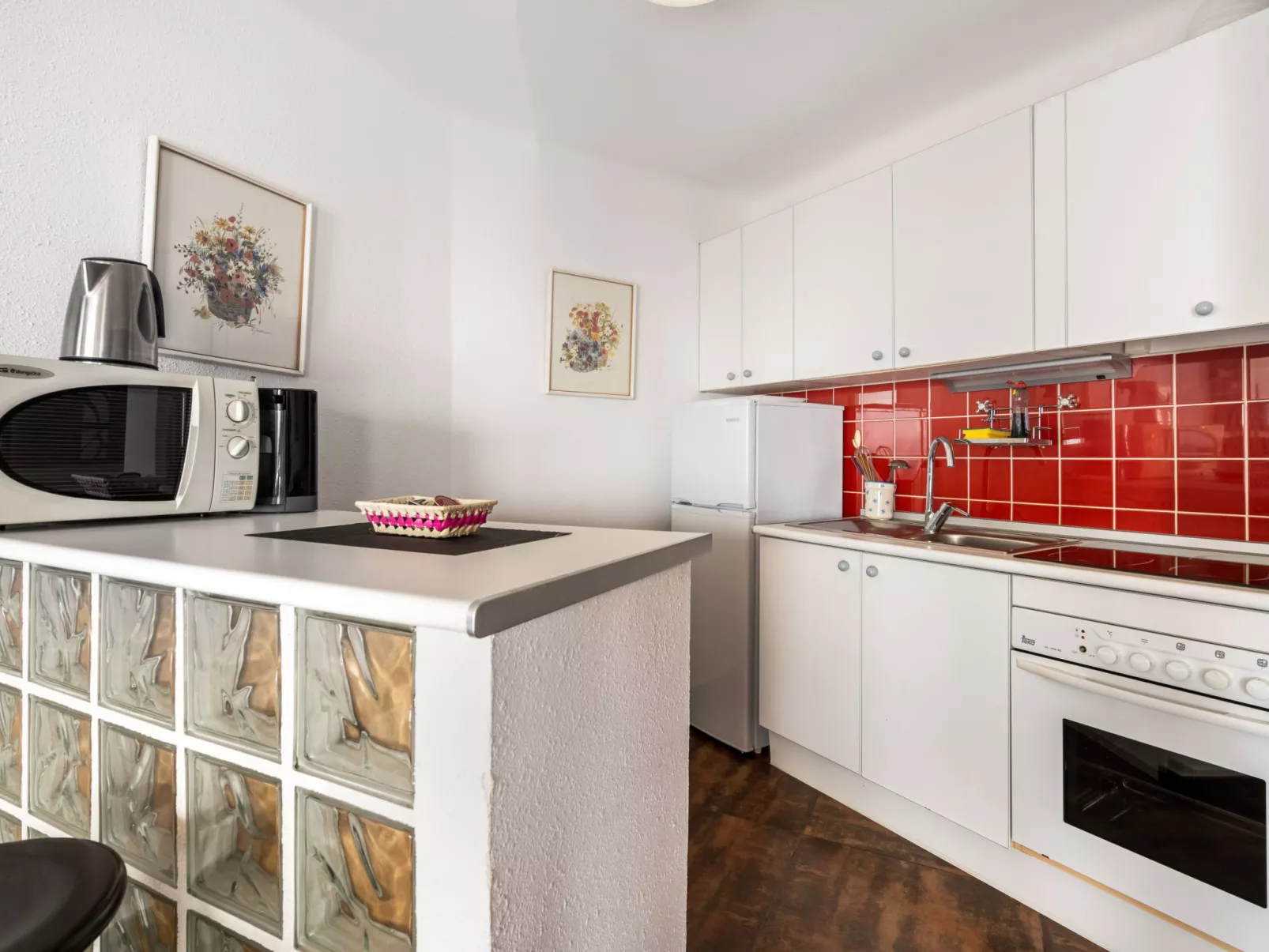 WELCS APARTAMENTO 221 EMP frente al mar - Binnen