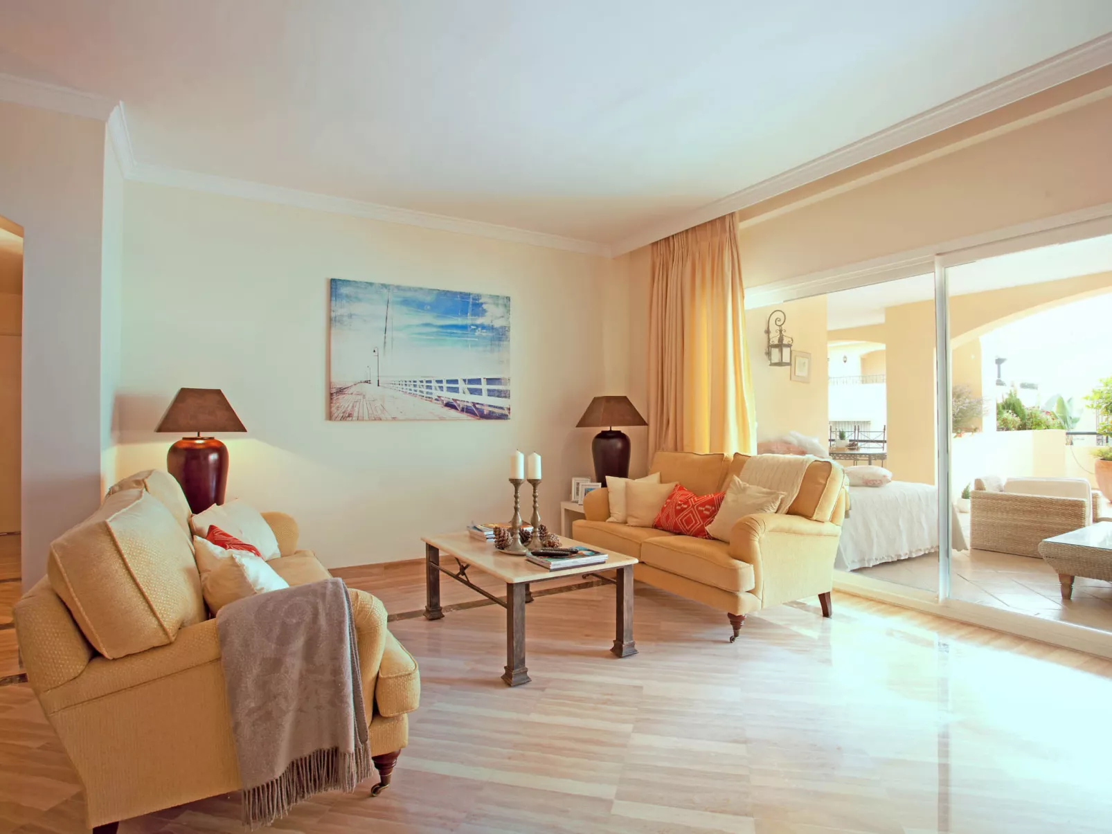 Hacienda Elviria - Binnen