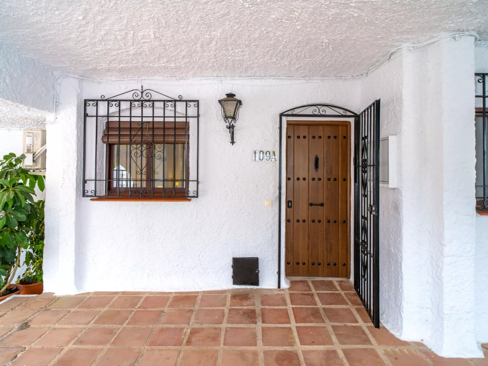 Capistrano Village Garden by Casasol - Buiten