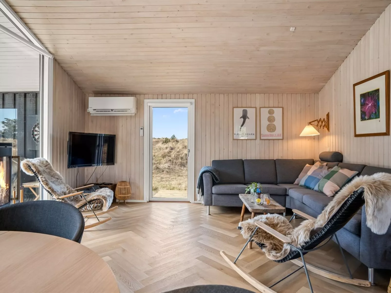 "Steinunn" - 600m from the sea - Binnen