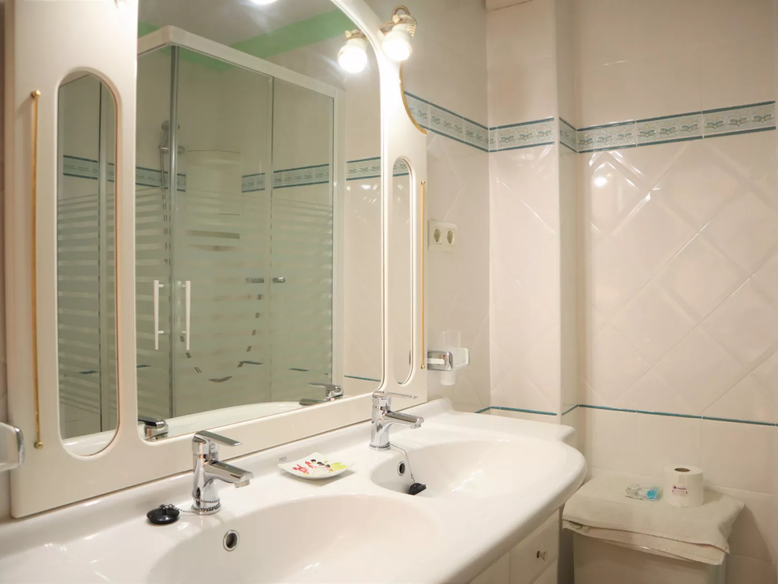 Coronado 129 Apartment by Casasol - Binnen