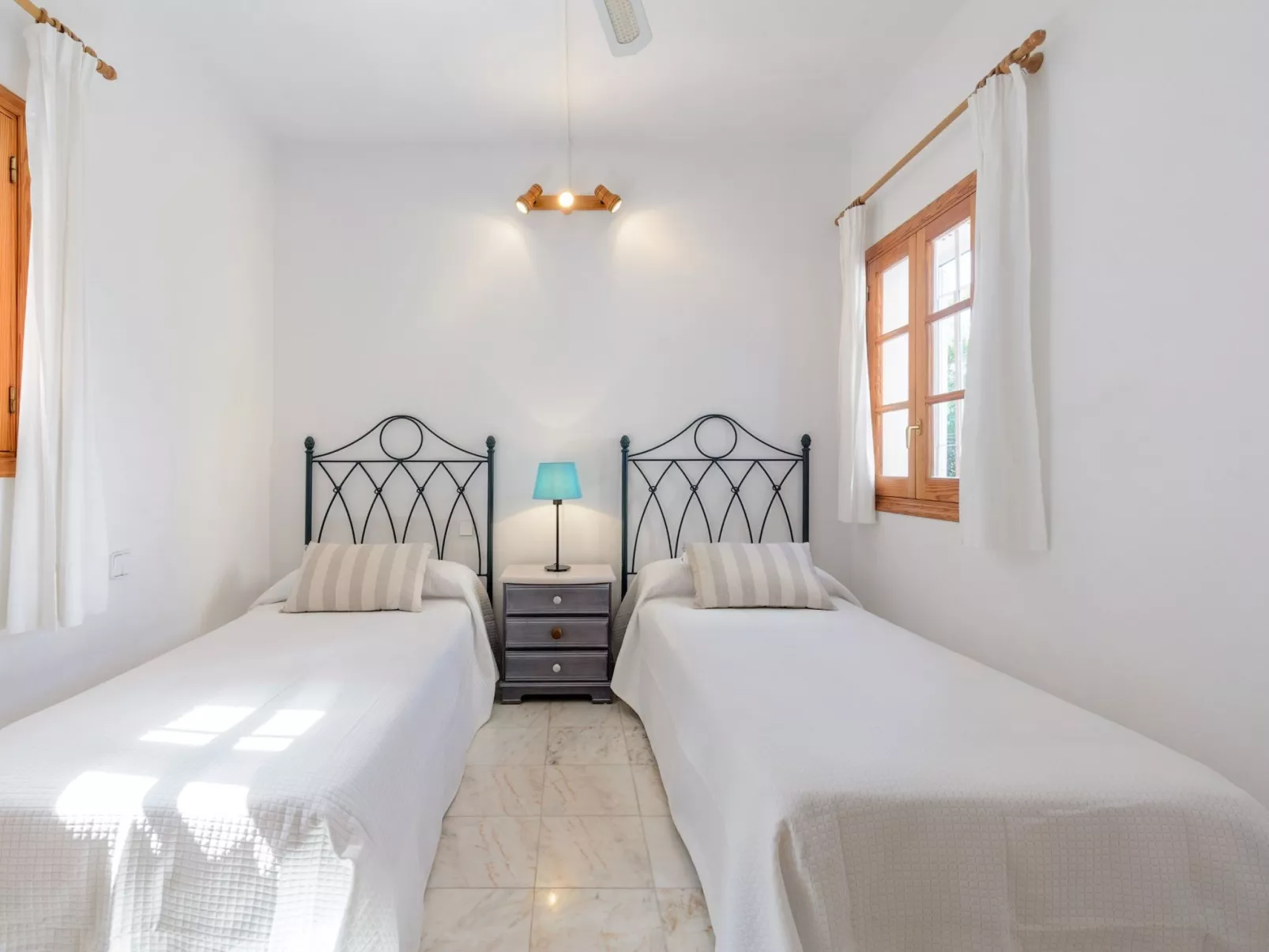 VILLA SA DESCUBERTA - Binnen