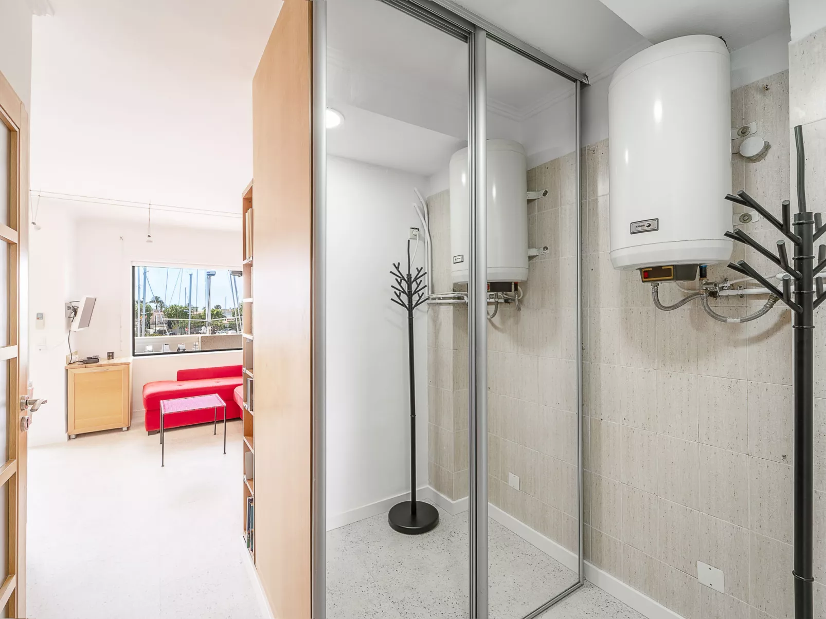 WELCS APARTAMENTO 158 EMP con vistas al canal - Binnen