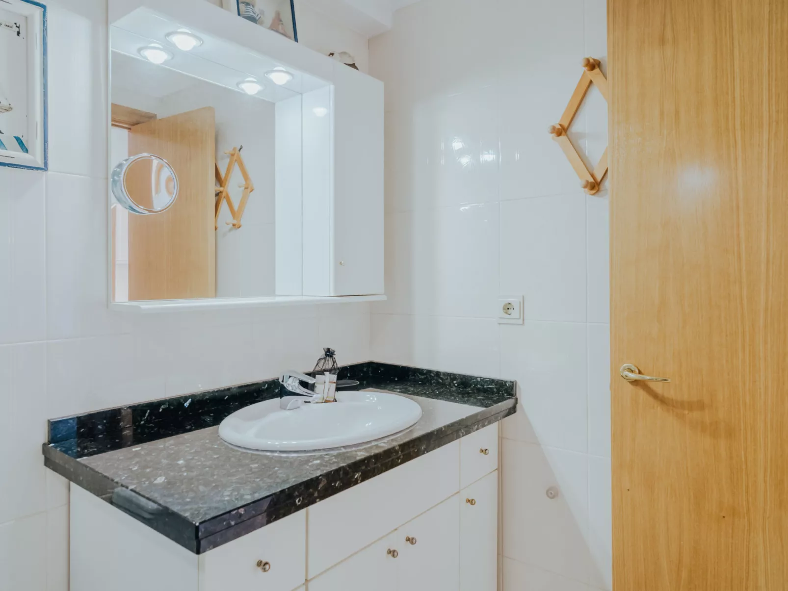 WELCS APARTAMENTO 208 EMP cerca de la playa - Binnen