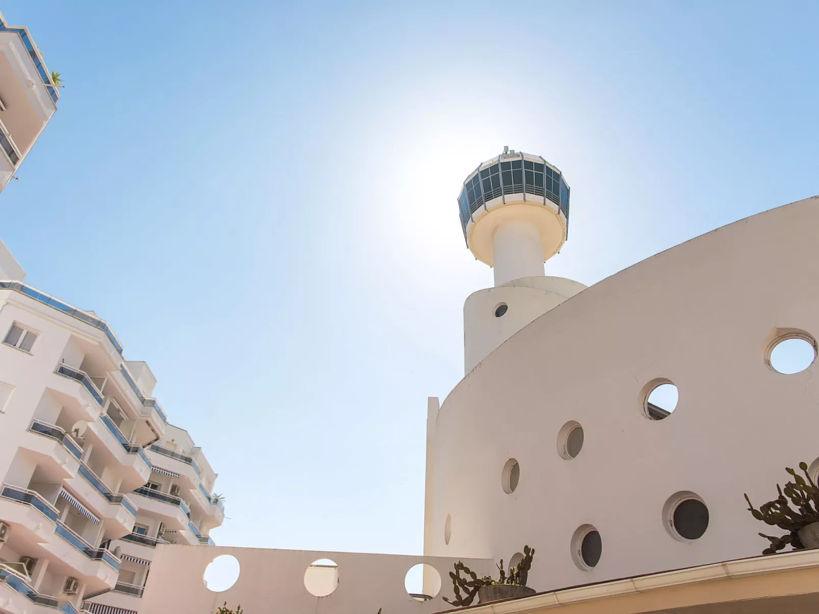 WELCS APARTAMENTO 059 EMP con vista al canal - Buiten