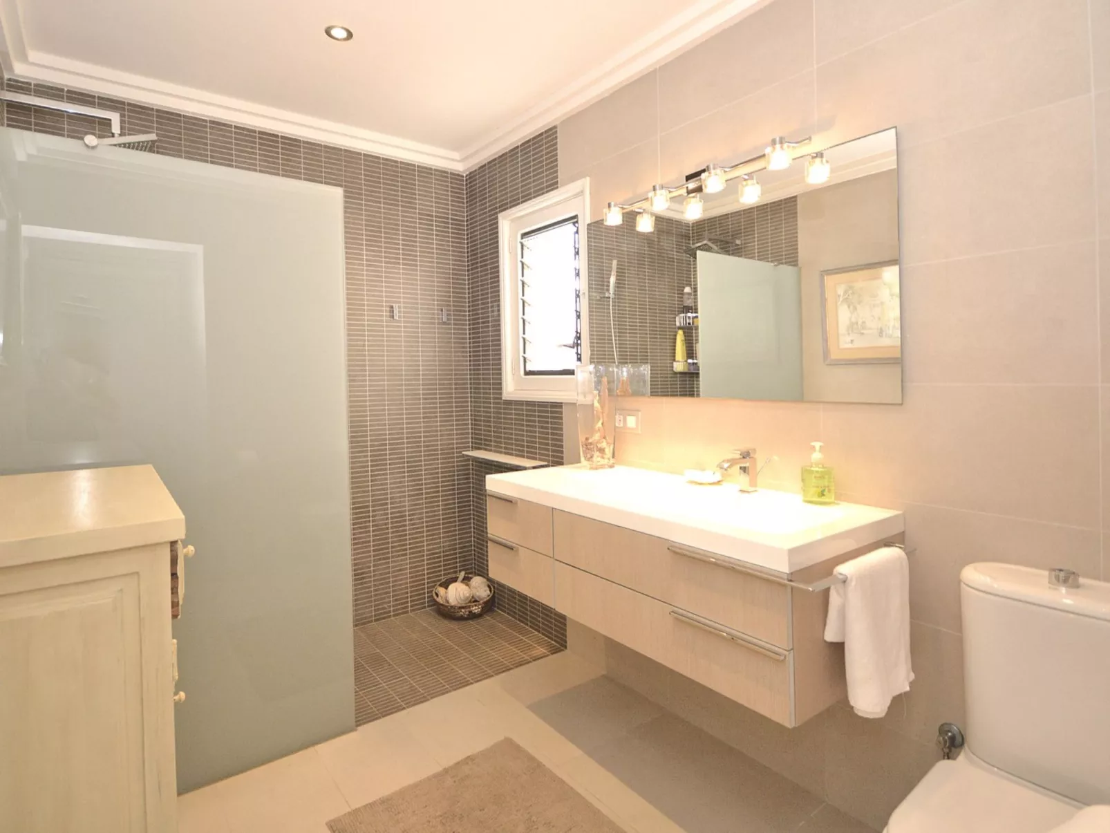 Llenaire - Xata - Binnen