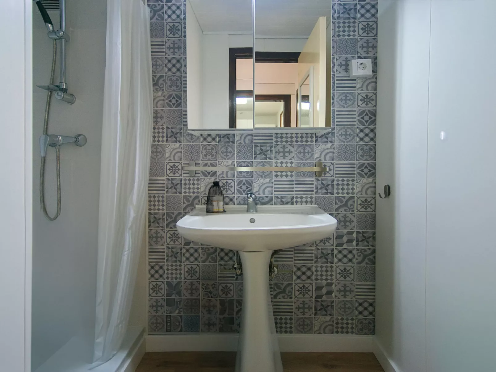 WELCS APARTAMENTO 224 EMP con TERRAZA - Binnen