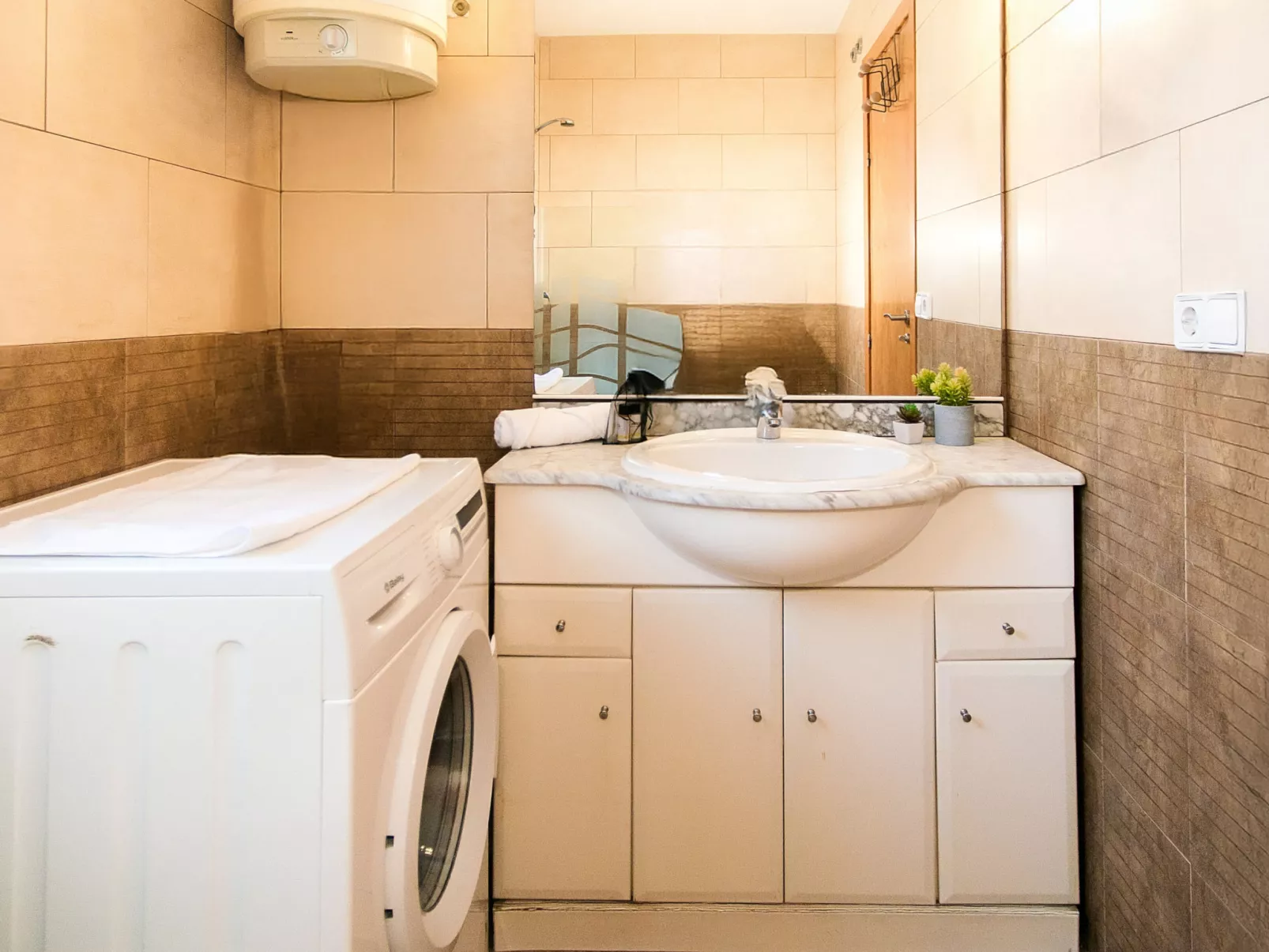 WELCS APARTAMENTO 265 EMP cerca de la playa - Binnen