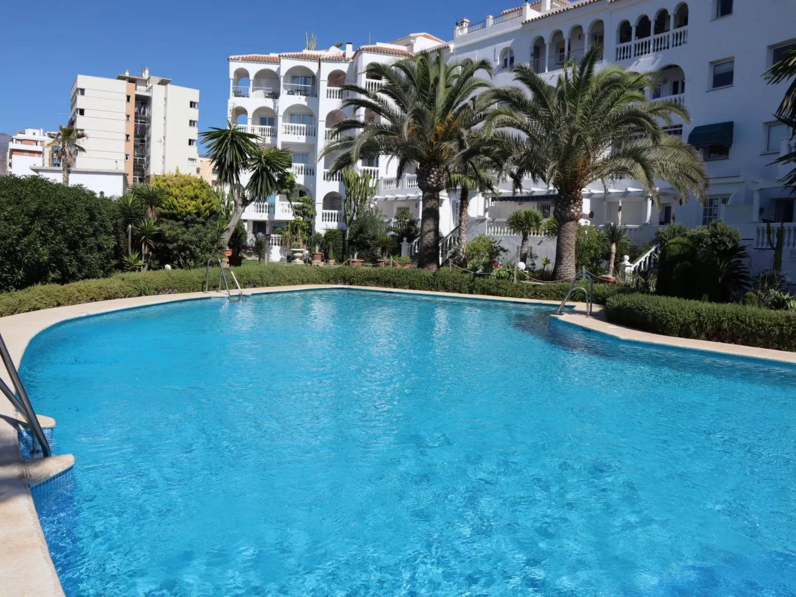 Stella Maris Beachfront 1B by Casasol - Buiten