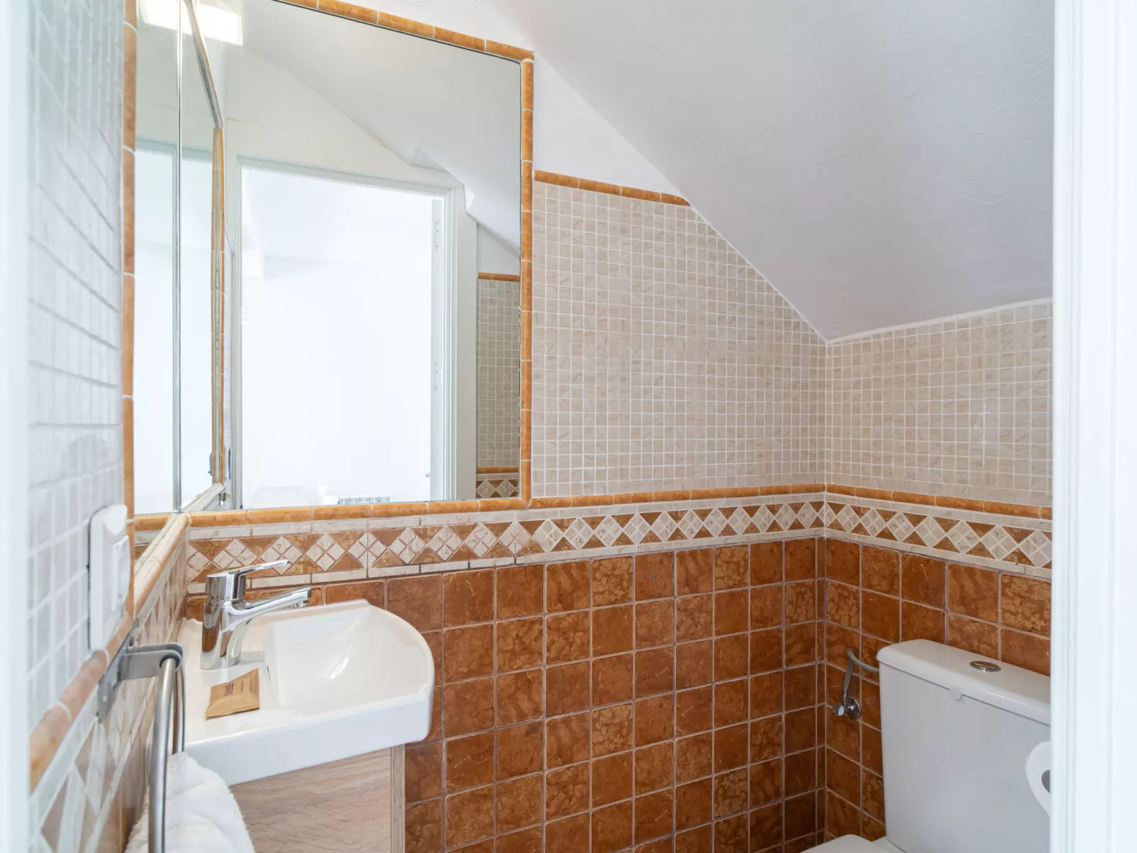 Via Romana Vistamar by Casasol - Binnen