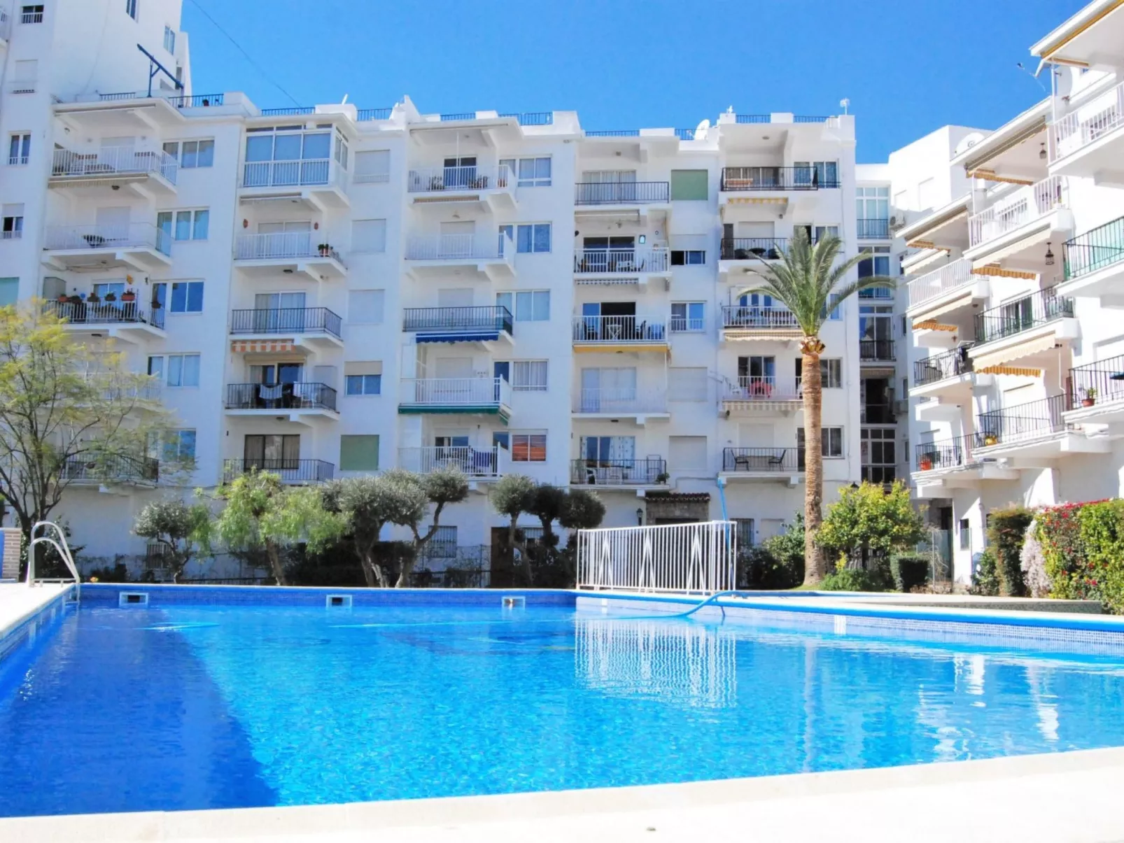 Coronado 127 Apartment by Casasol - Buiten