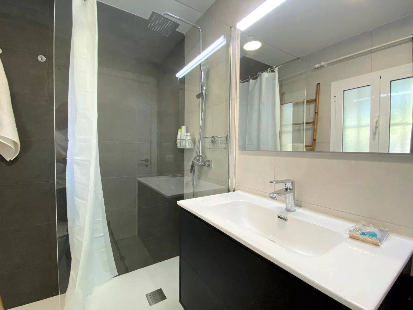 Verano Azul 67 Seaview by Casasol - Binnen