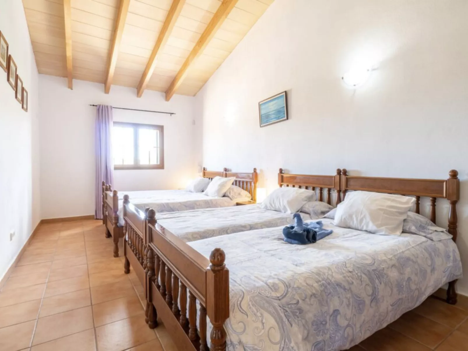 VILLA LORENZO MANACOR by PriorityVillas - Binnen