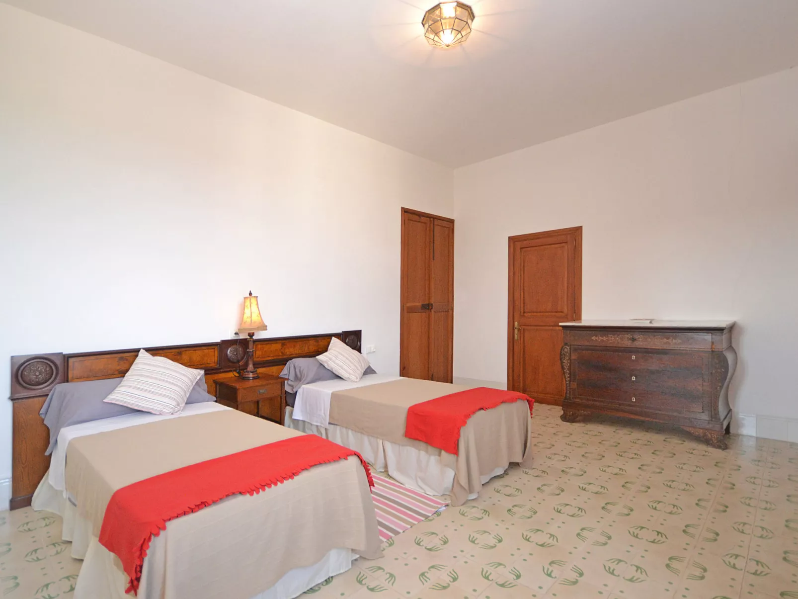 Son Granada - Binnen