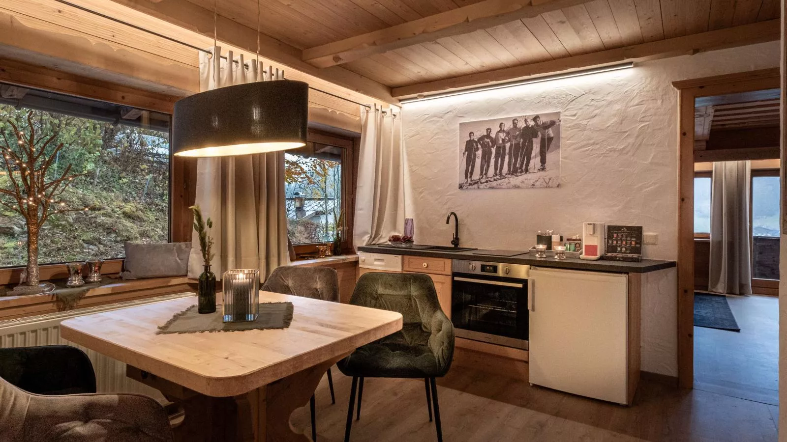 City Hide-Away II-Eetkamer