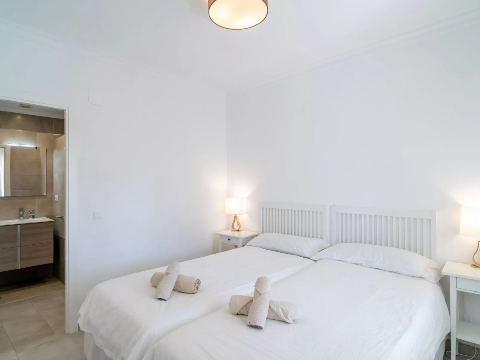 Villa Sandra Luxury Suite by Casasol - Binnen