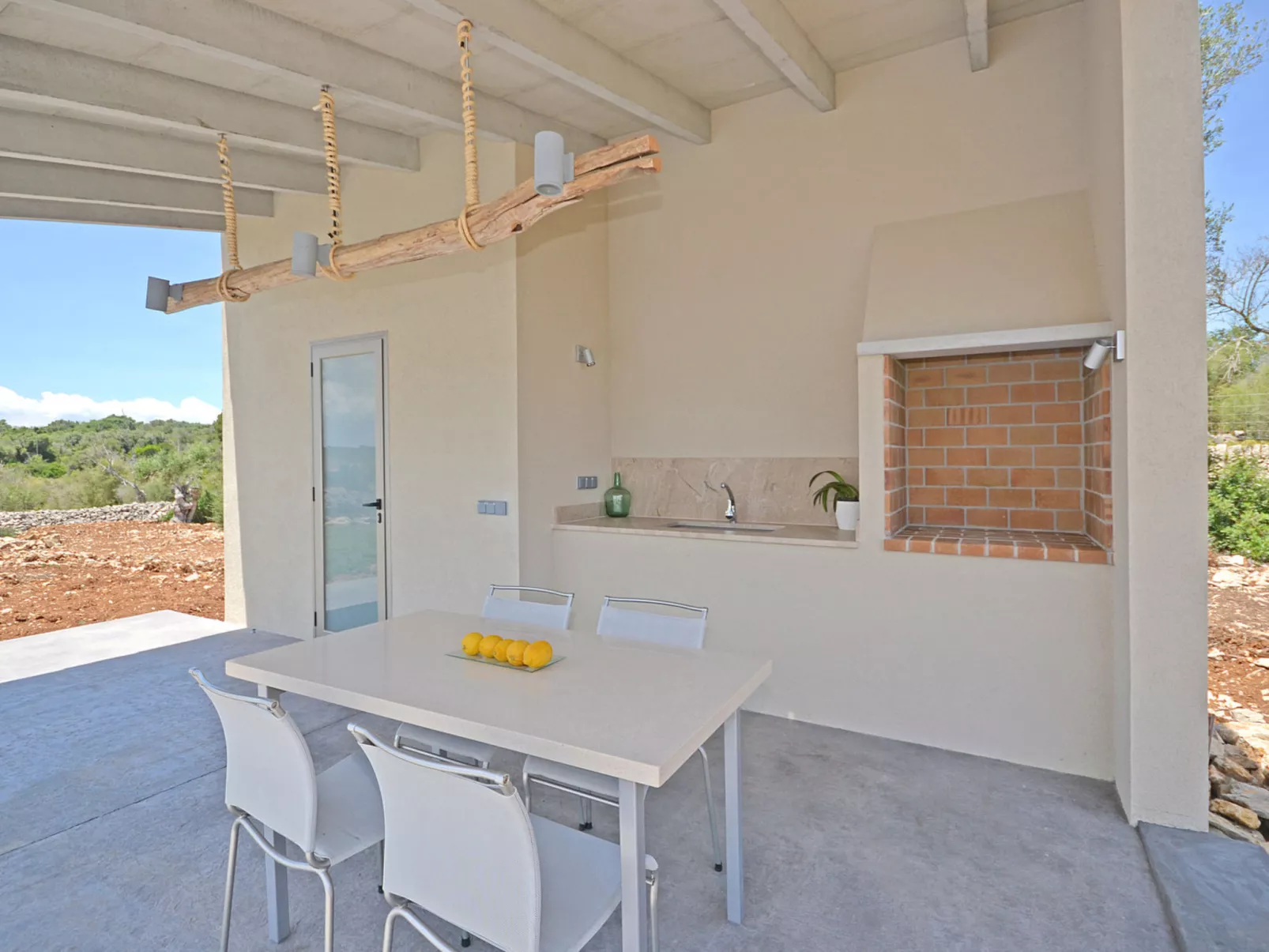 Ses Veyetes - Buiten