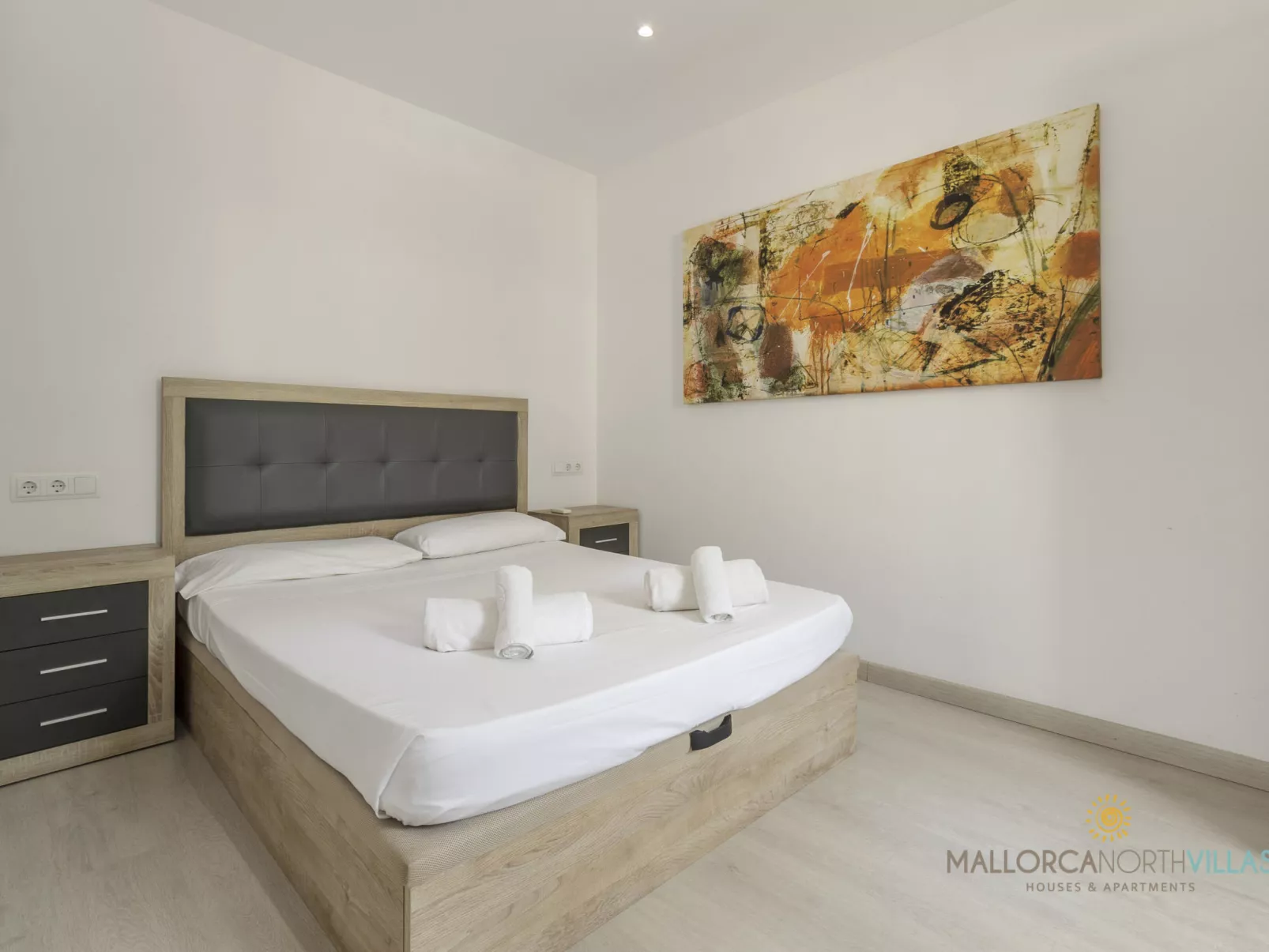 Villa Iola: Moderna Casa en Platja de Muro - Binnen