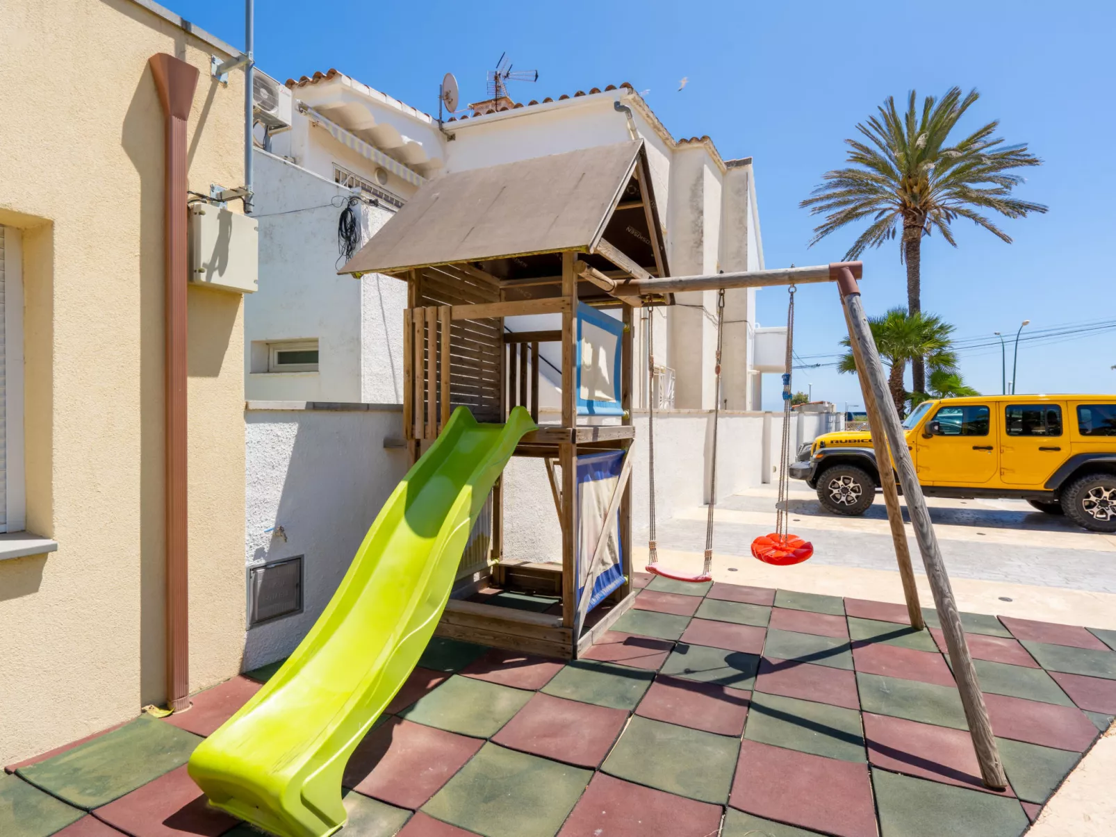 La Vida Sin Limites G EMP - Buiten