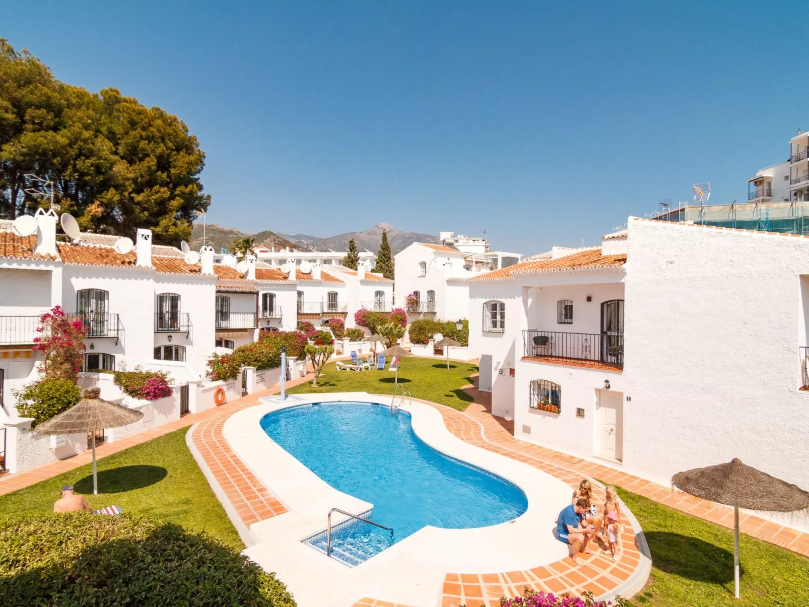 Los Pinos 23 Villas by Casasol - Buiten