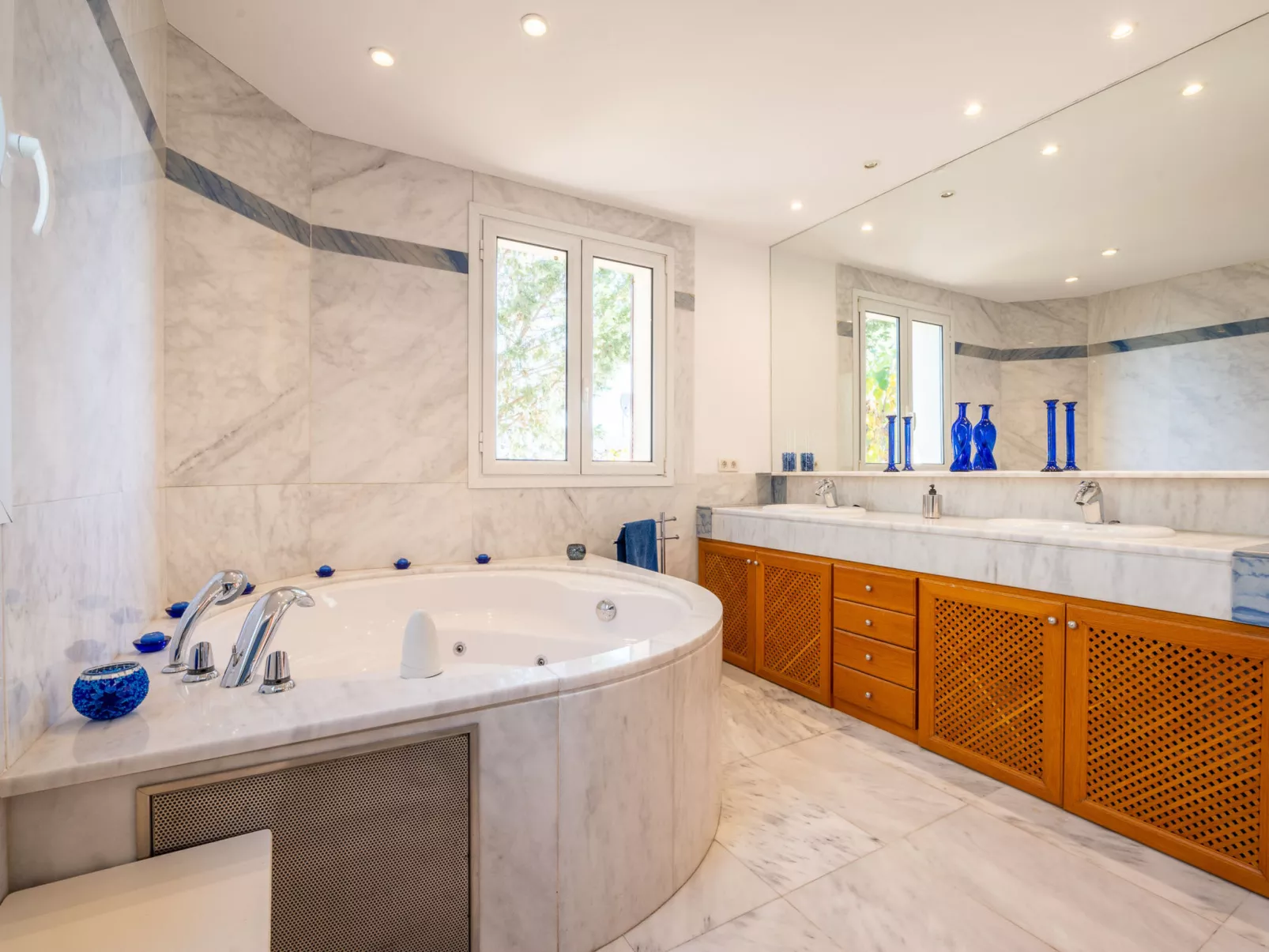 VILLA BENDINAT 10 - by Priority Villas - Binnen