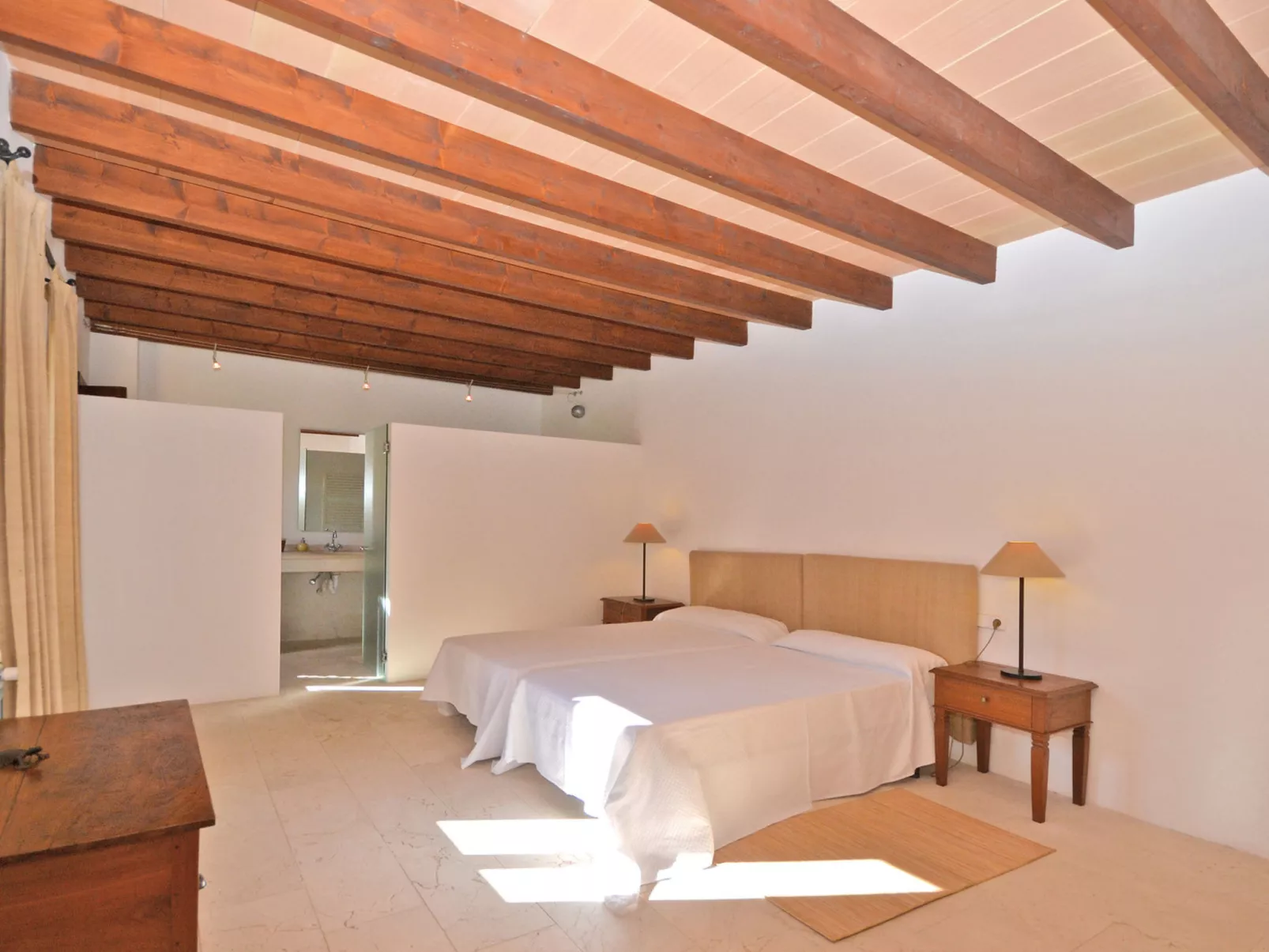 Can Casta (Sonrisa 12) - Binnen