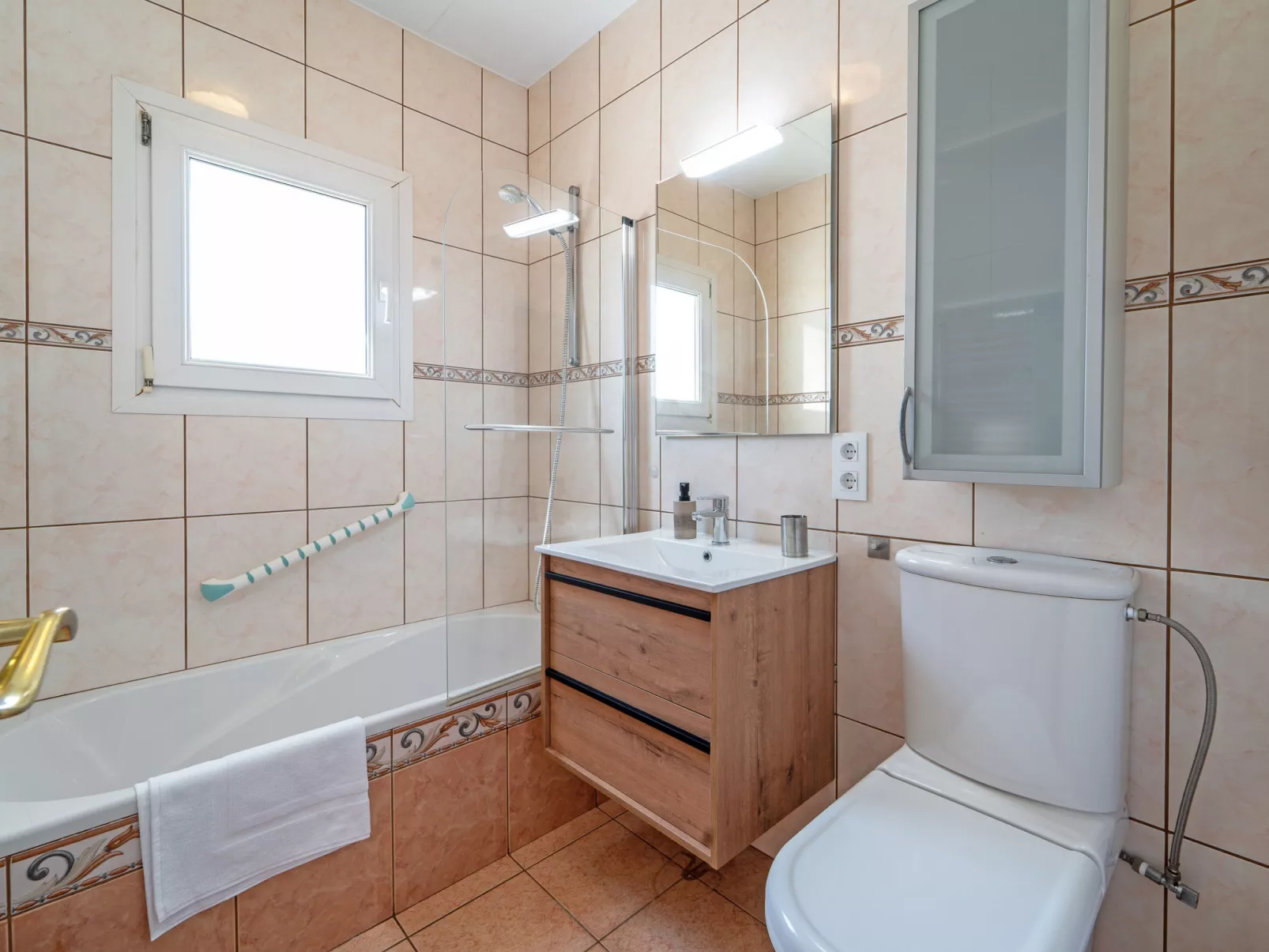 WELCS CASA 168 EMP con piscina privada - Binnen