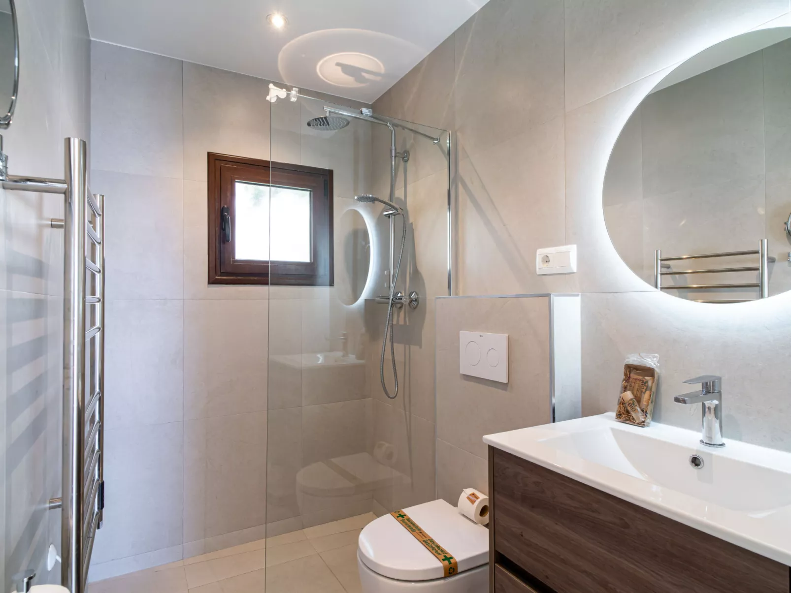 Hibiscos 33 Rooftop Vista by Casasol - Binnen