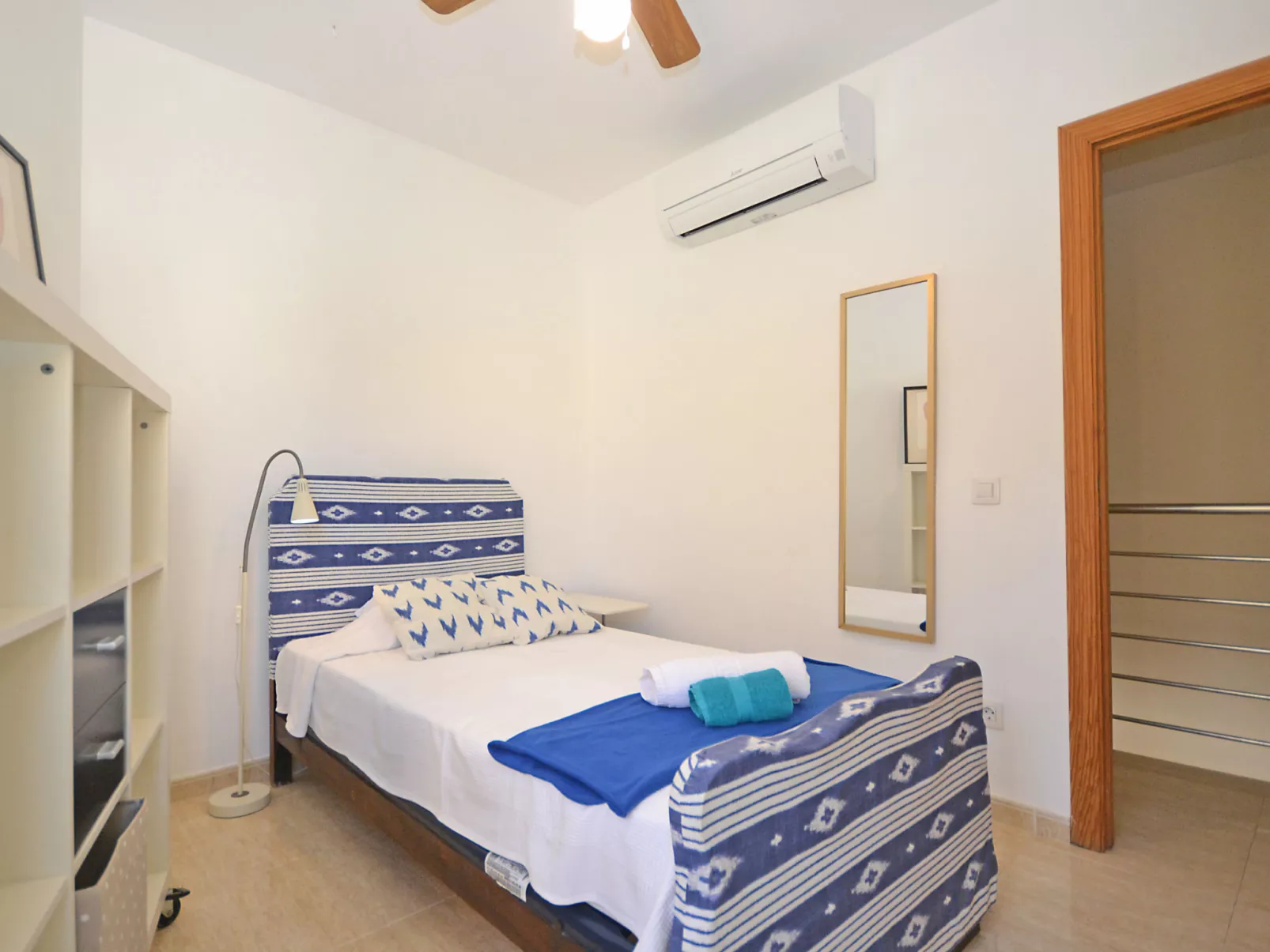 Amparo Luca - Binnen