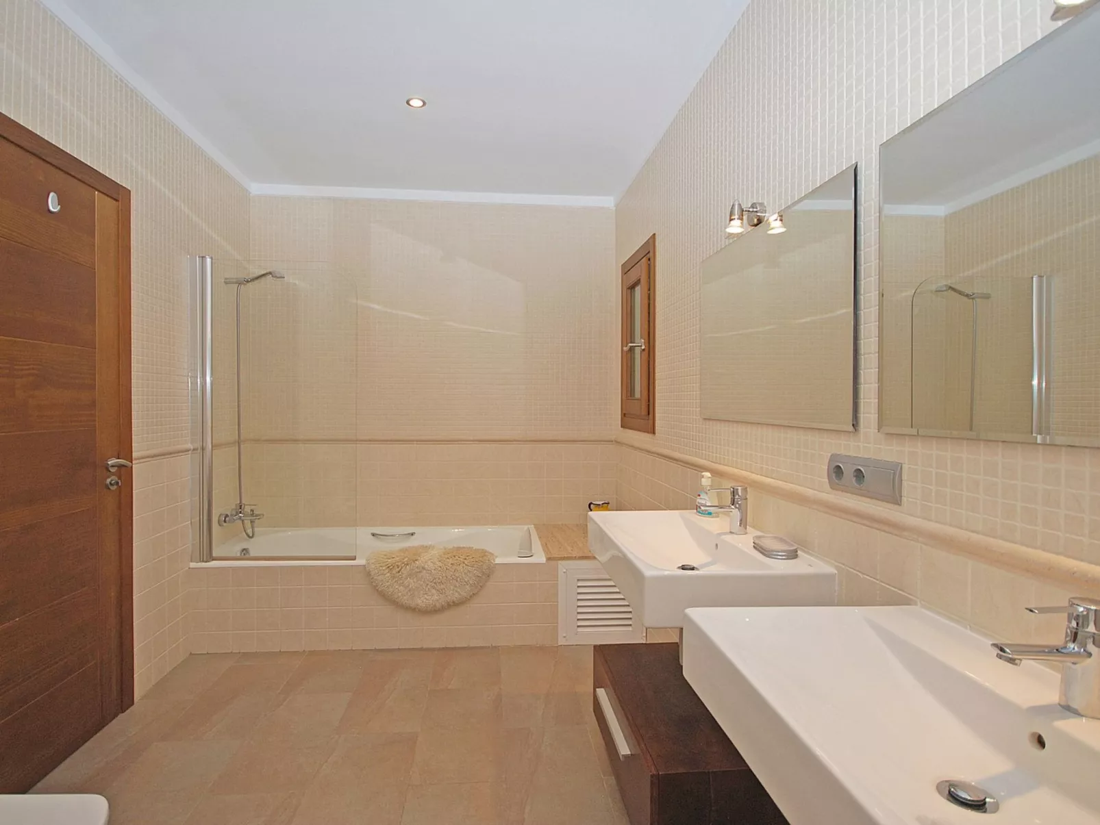 Santa Maria - Binnen