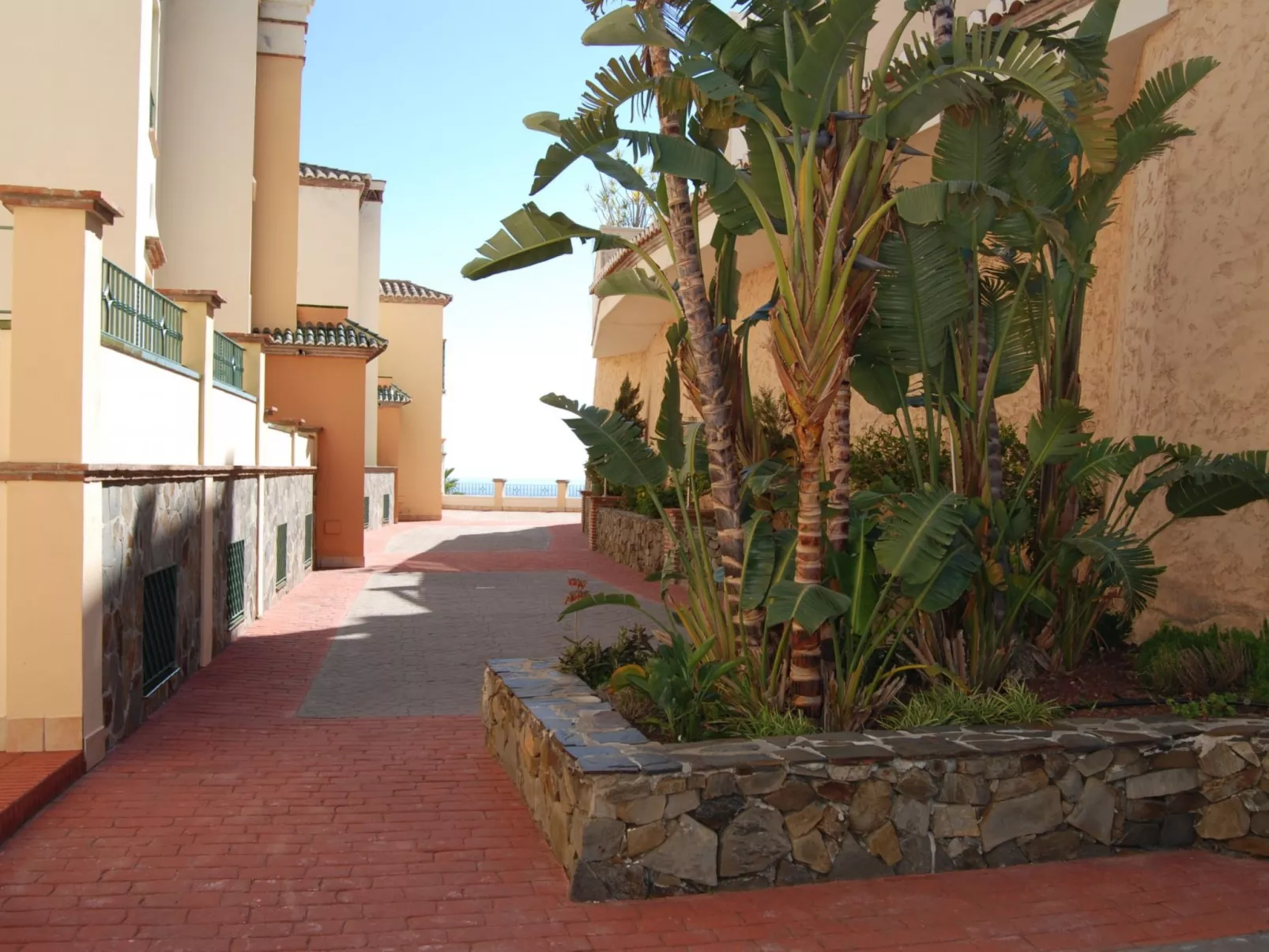Tamango Hill Alcazaba B by Casasol - Buiten
