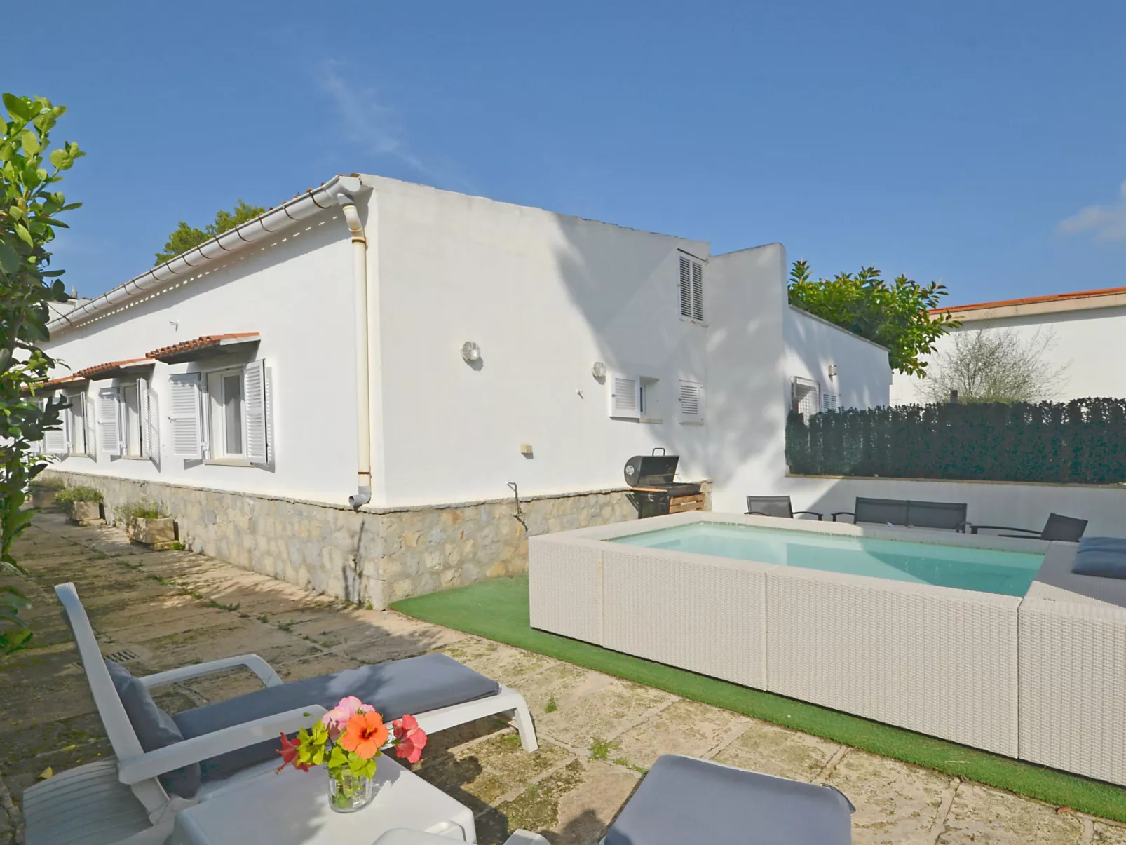 Villa Diana - Buiten