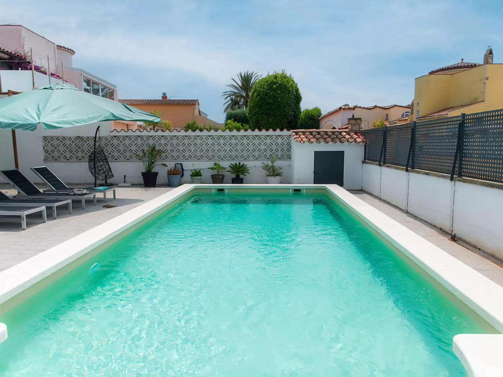 WELCS CASA 111 EMP con piscina - Buiten