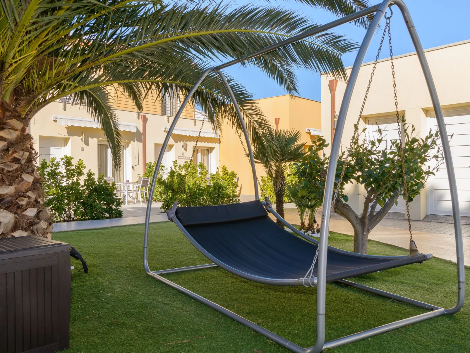 La Vida Sin Limites I EMP - Buiten