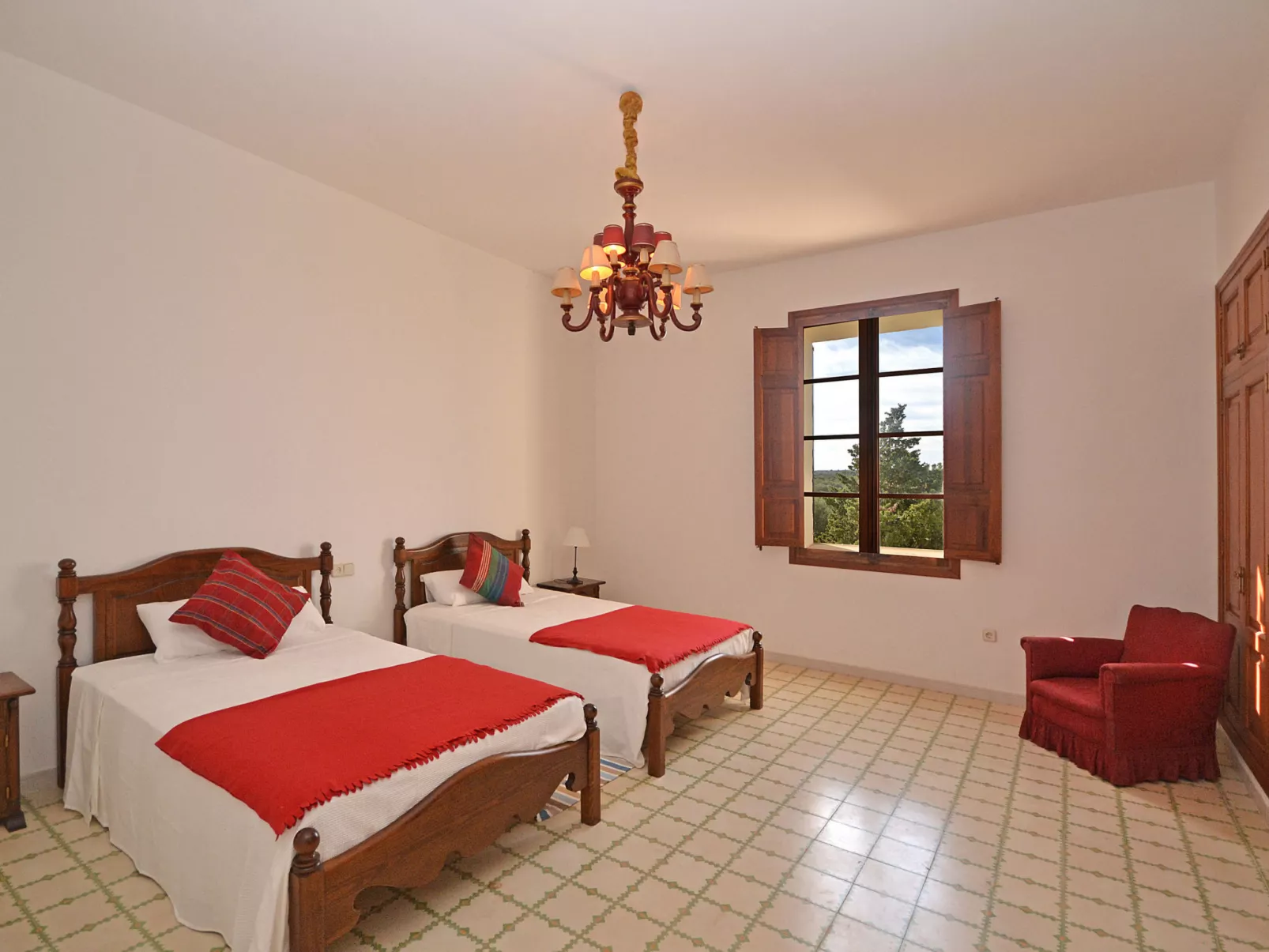 Son Granada - Binnen