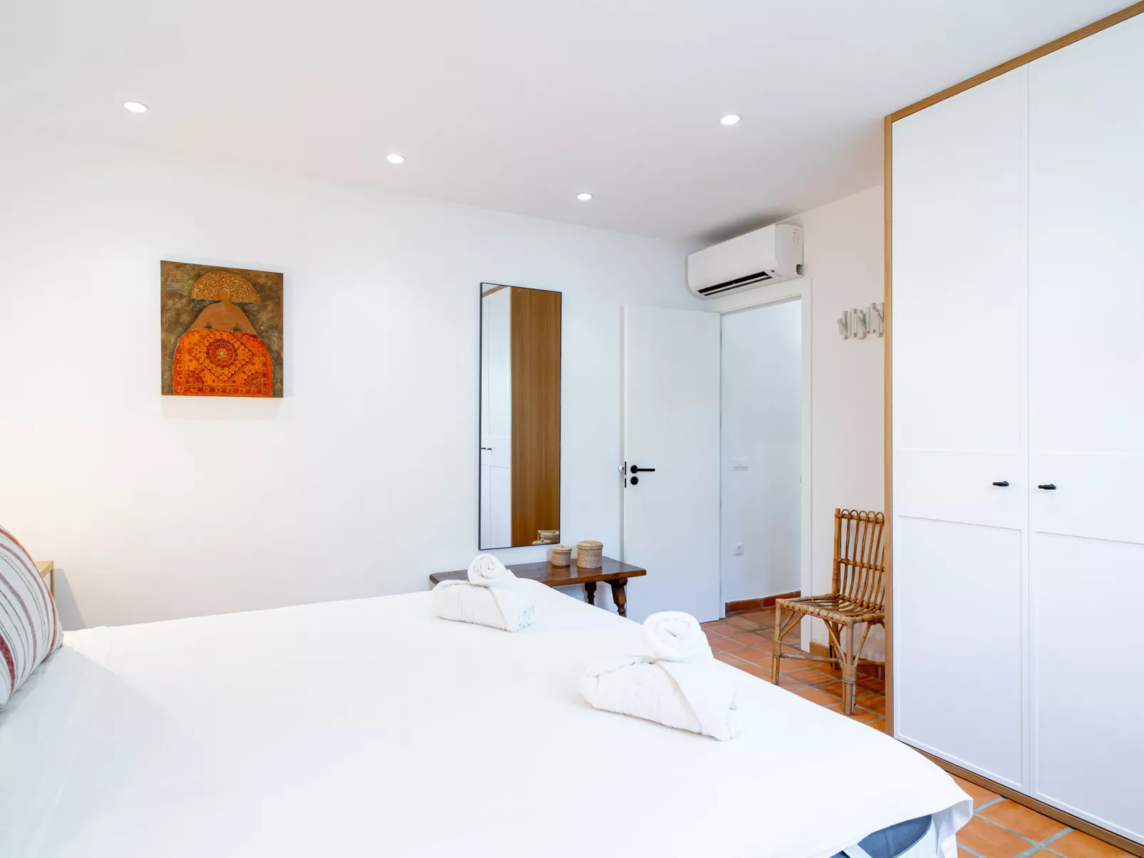 Villa Grand Pool Terrace by Casasol - Binnen