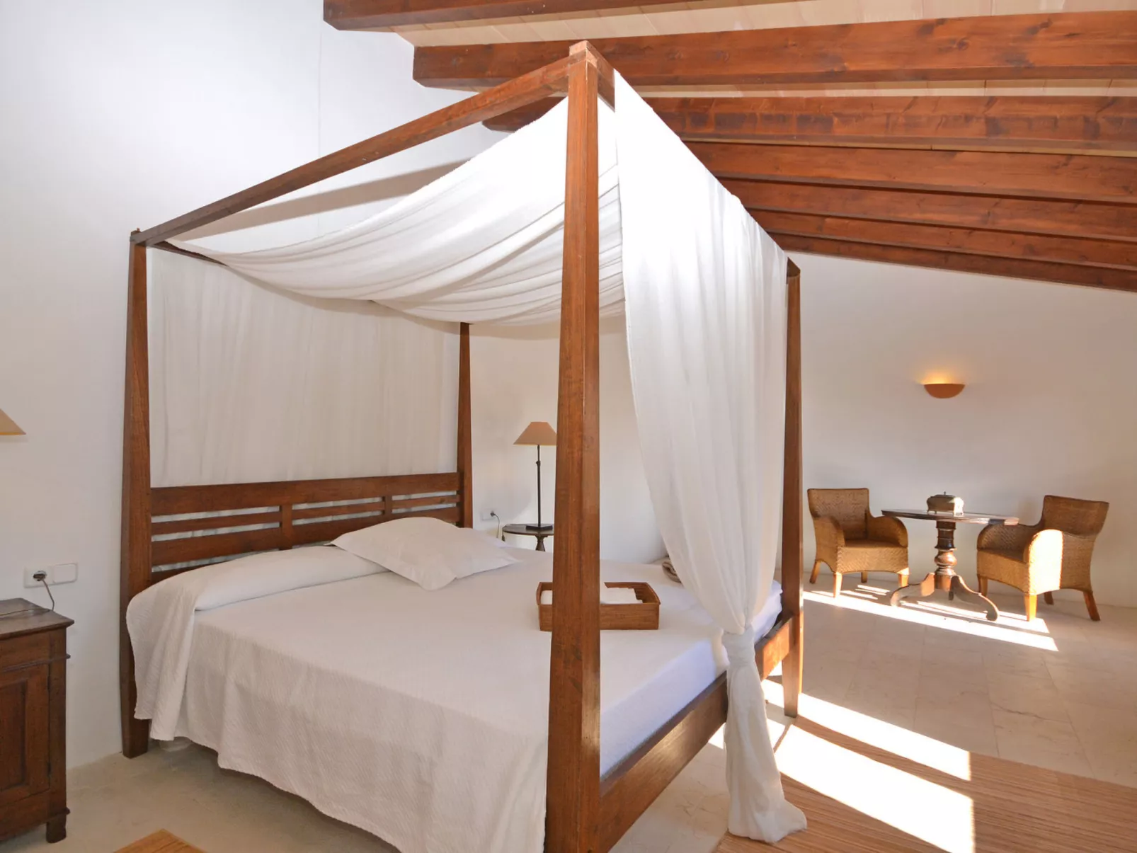 Can Casta (Sonrisa 12) - Binnen