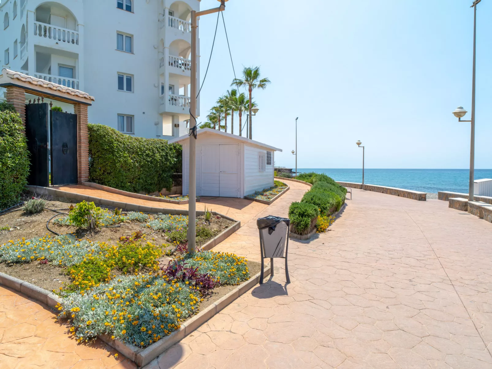 Stella Maris Beachfront B by Casasol - Buiten