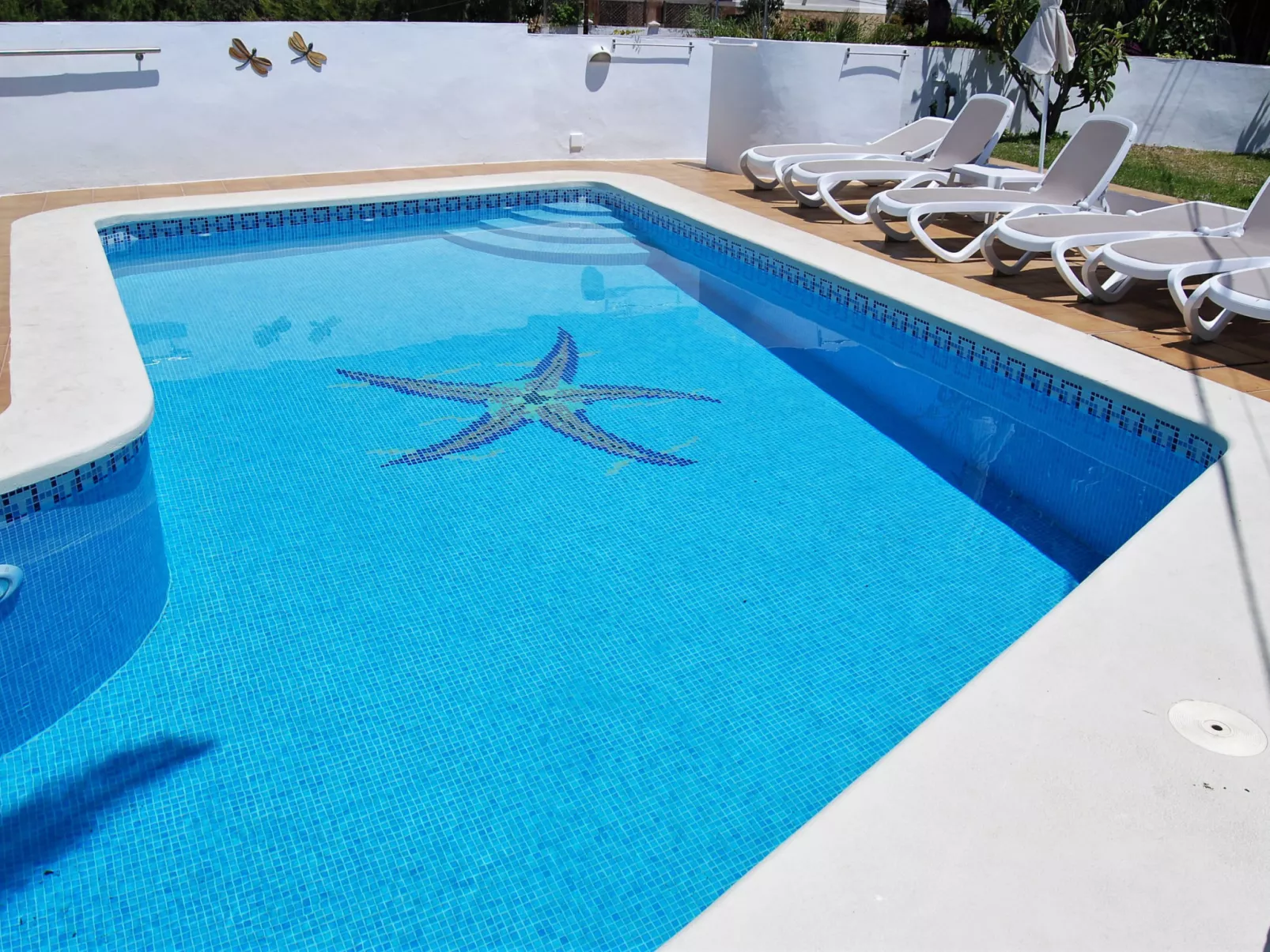 Villa Sandra Top Floor Escape by Casasol - Buiten