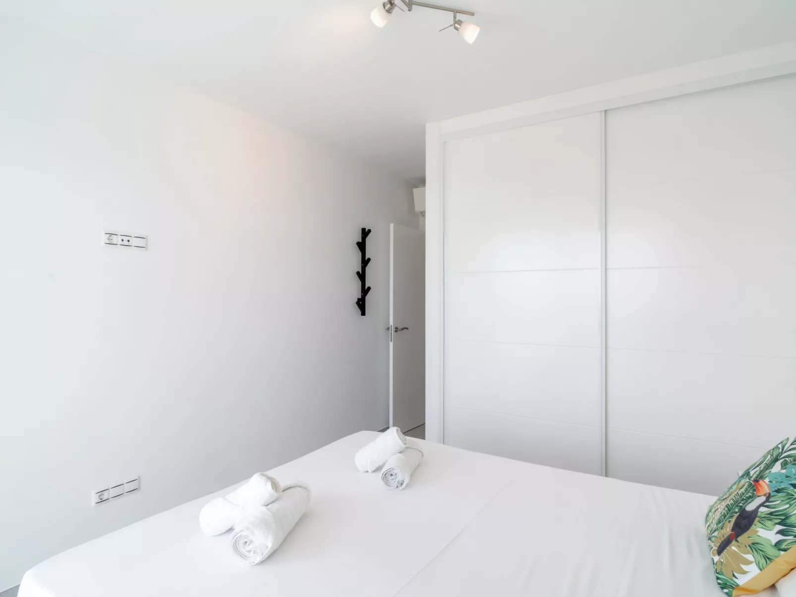 Villa Luxuria Private Pool by Casasol - Binnen