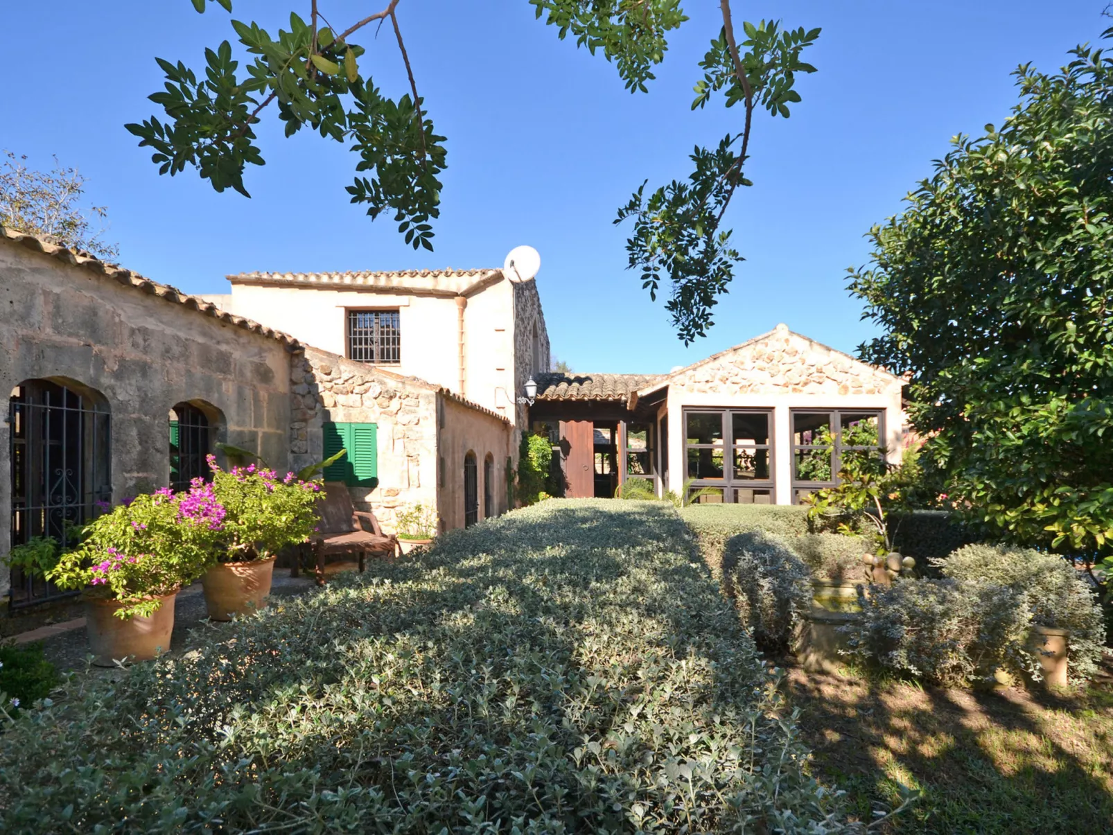 Can Casta (Sonrisa 12) - Buiten